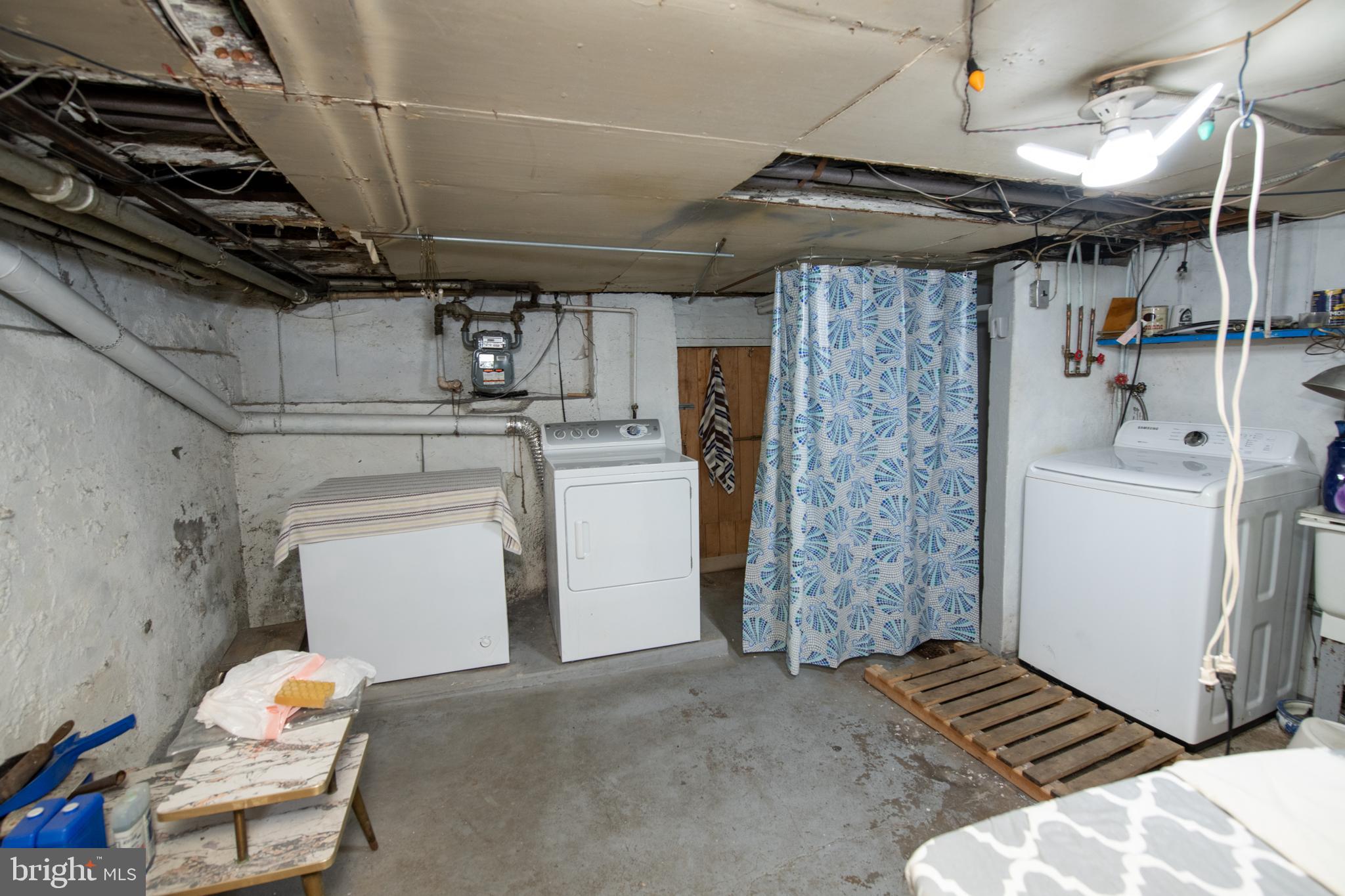 BRIDESBURG - Residential