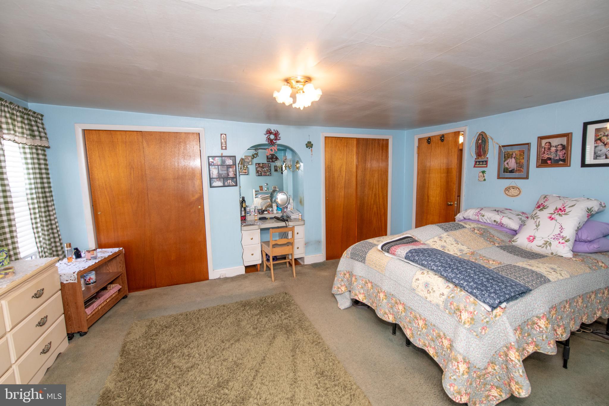 BRIDESBURG - Residential