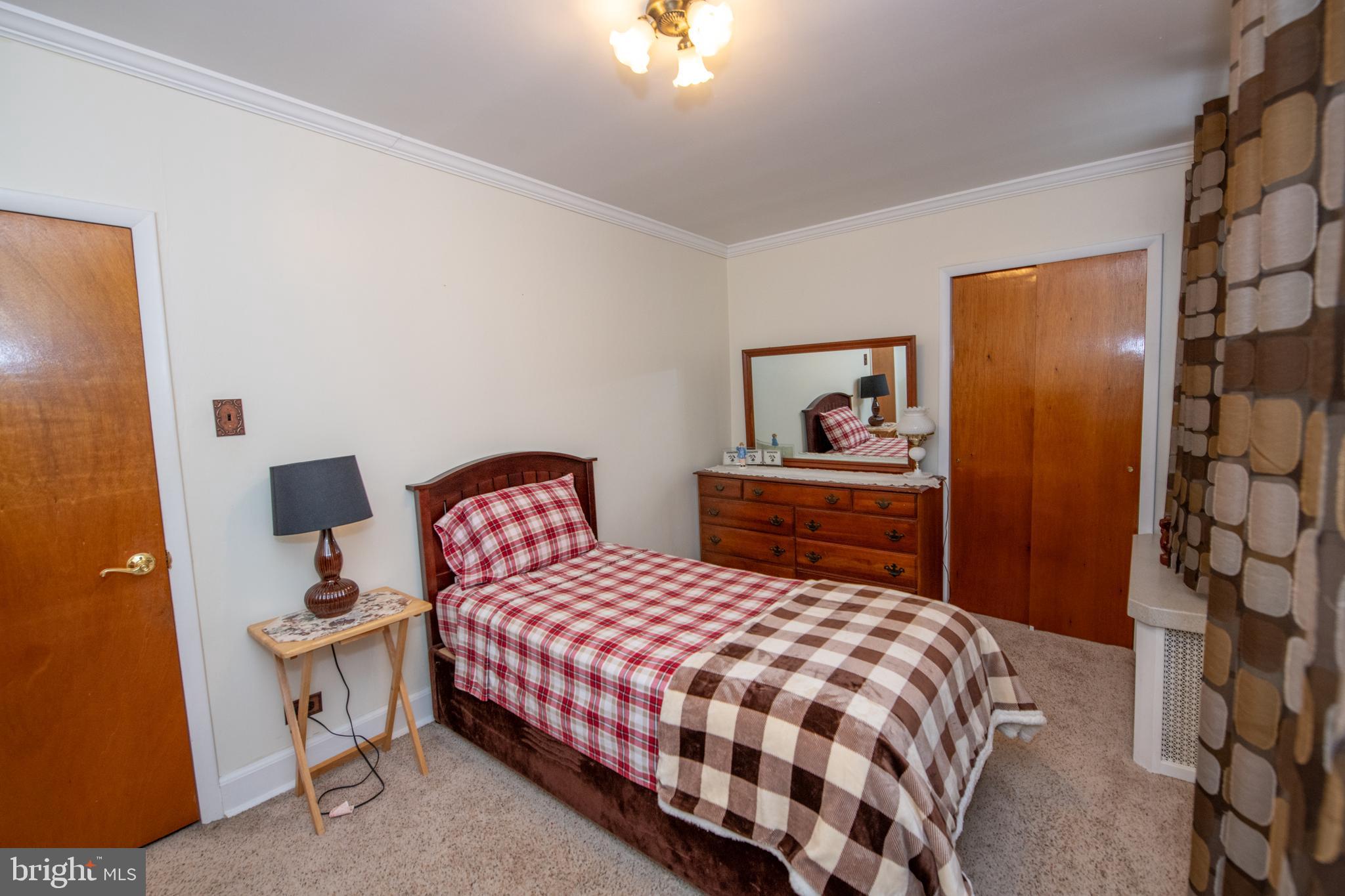 BRIDESBURG - Residential