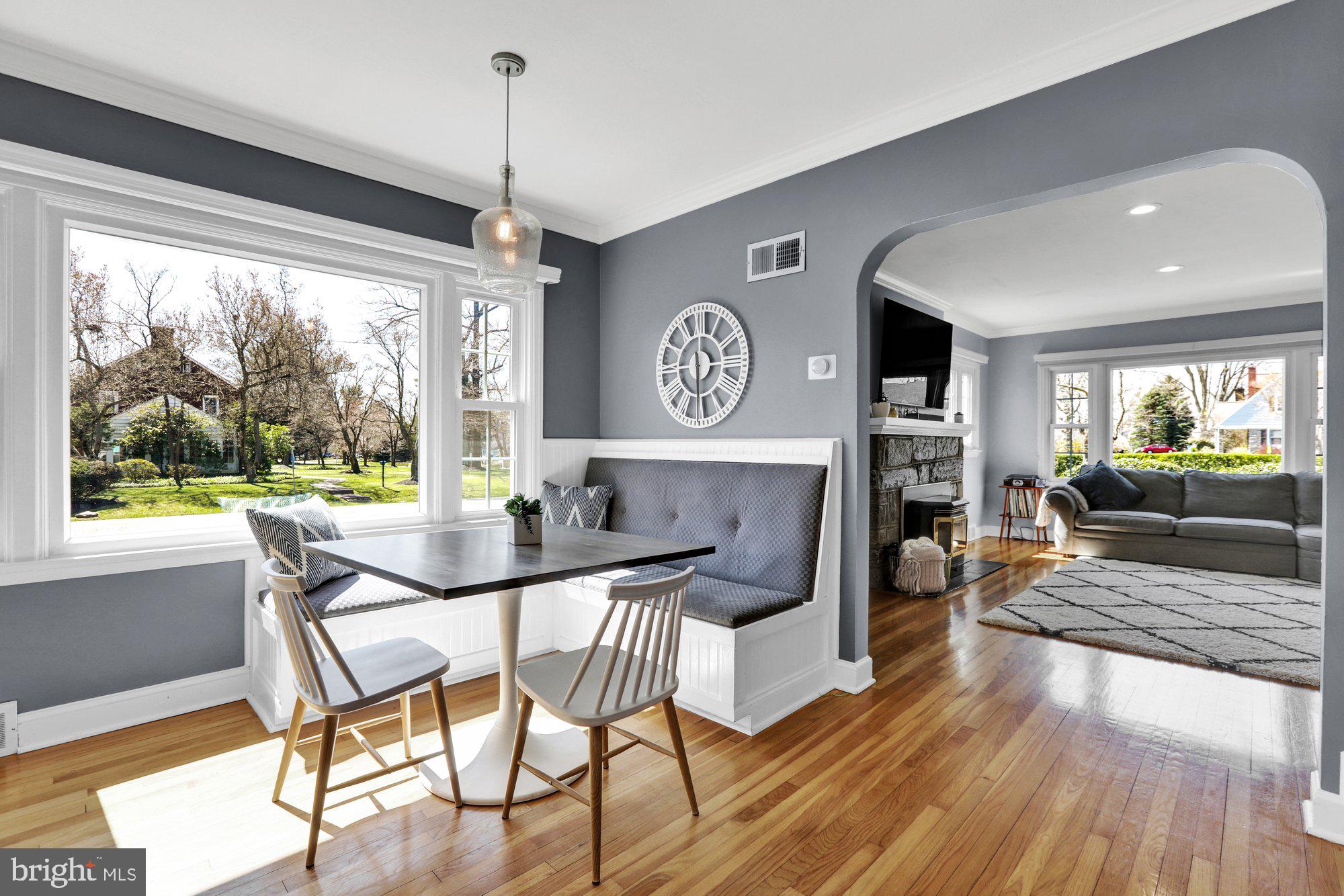 MAKEFIELD MANOR - Residential