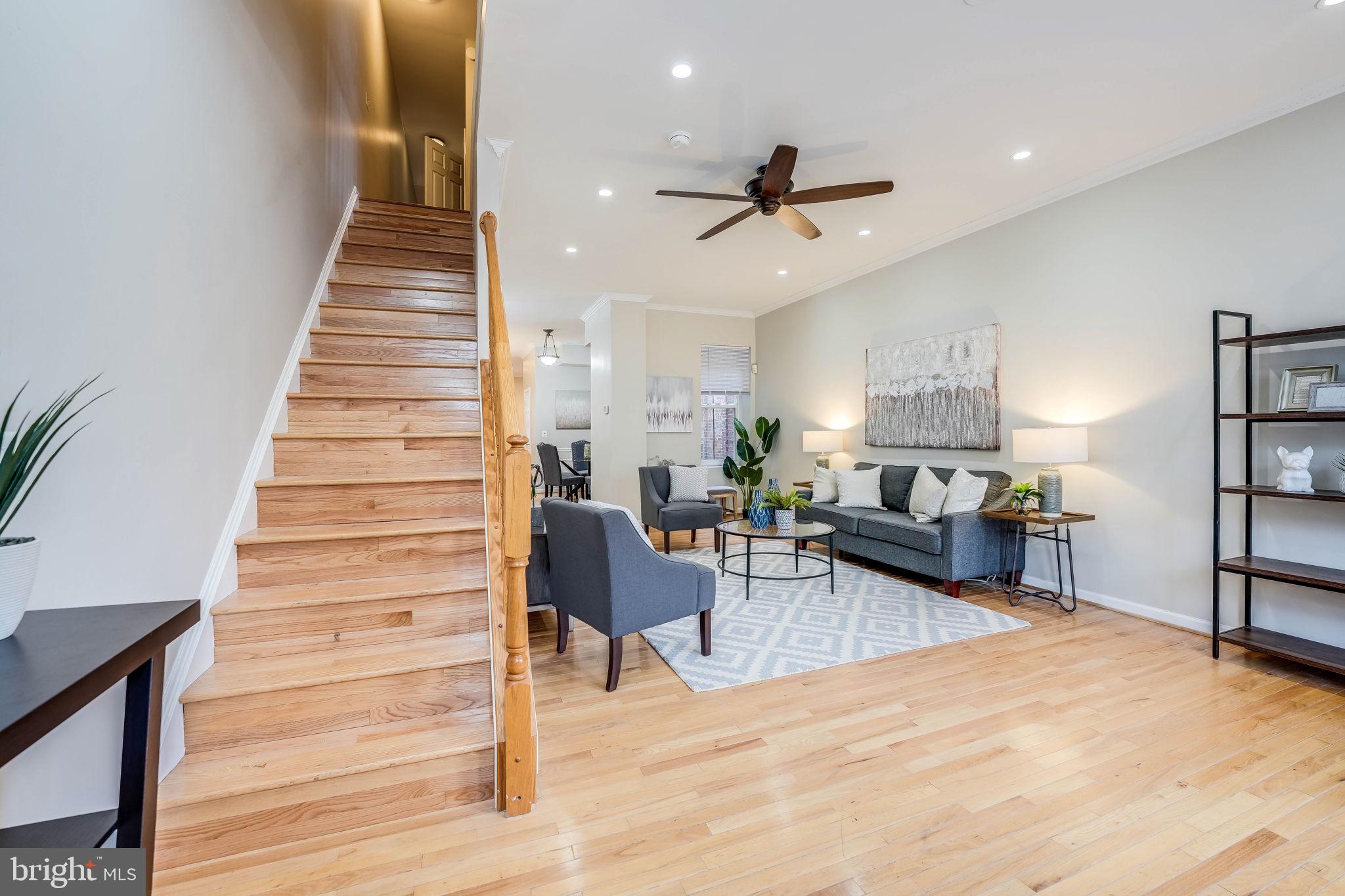 27 TODD PLACE NE