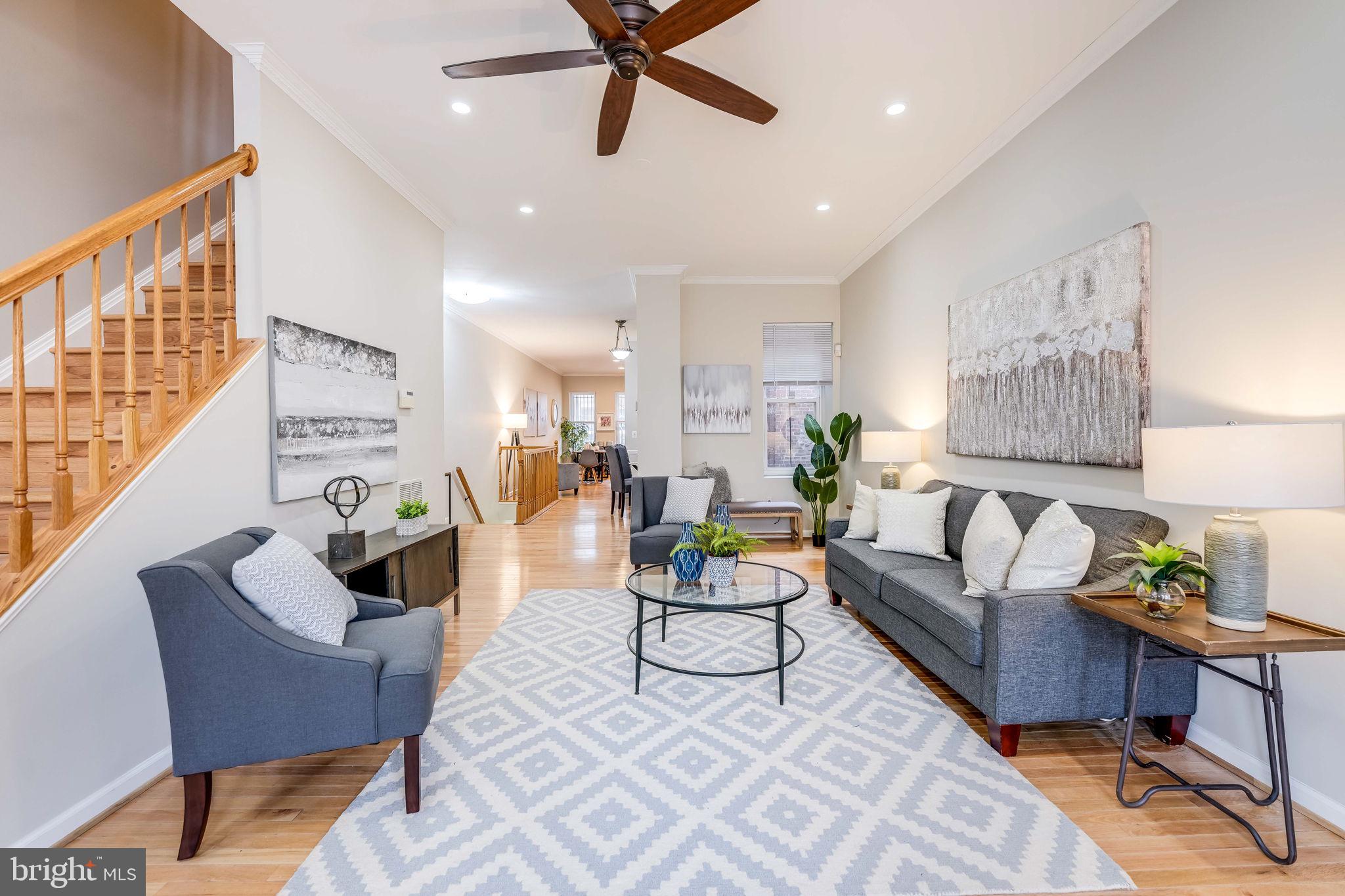 27 TODD PLACE NE