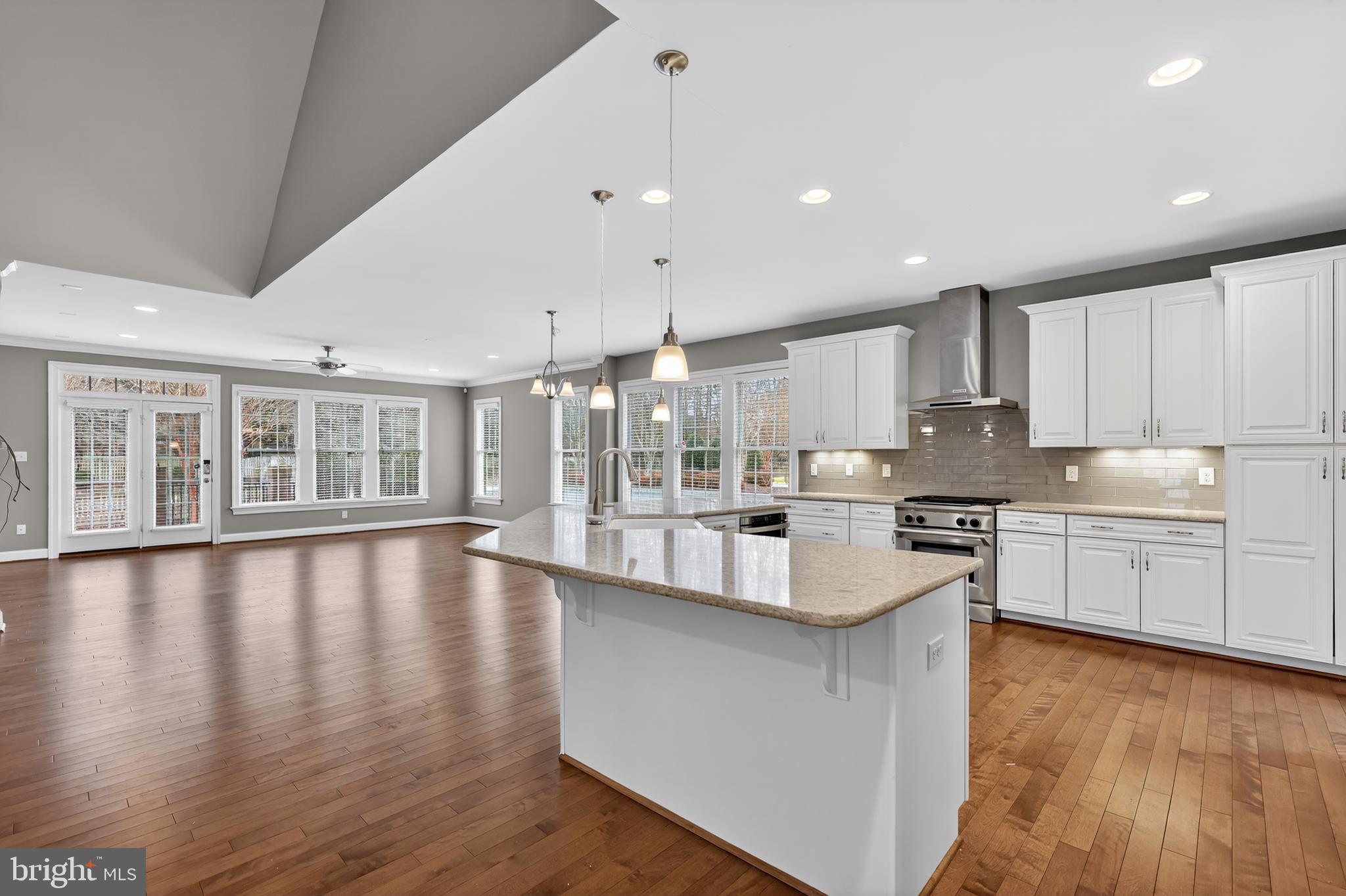 5160 FARMOUNT TERRACE 16