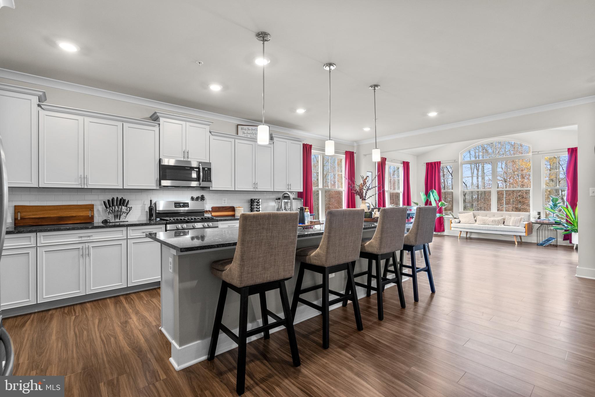 4148 CHARLES DICKENS DR