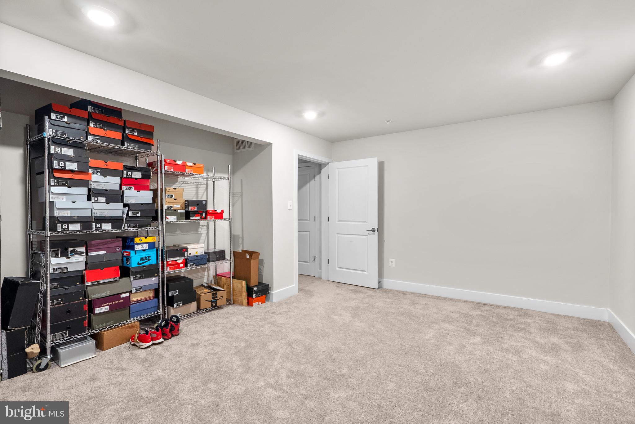 STONEHAVEN - Residential