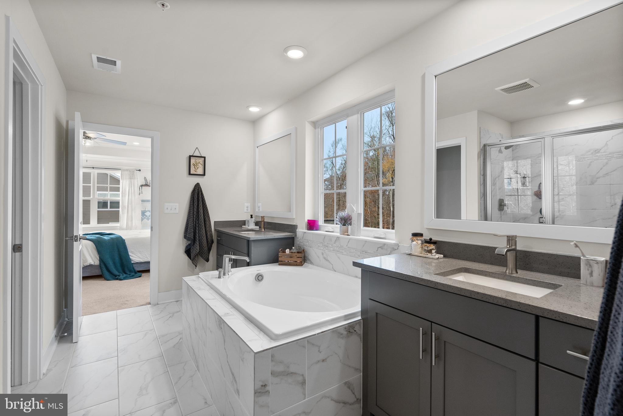 STONEHAVEN - Residential