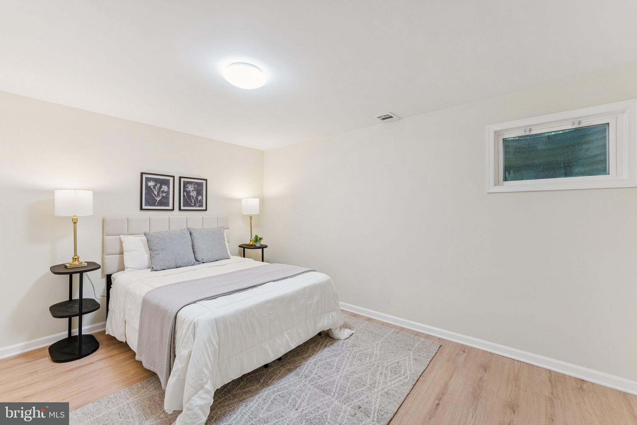 LAKE RIDGE - Residential