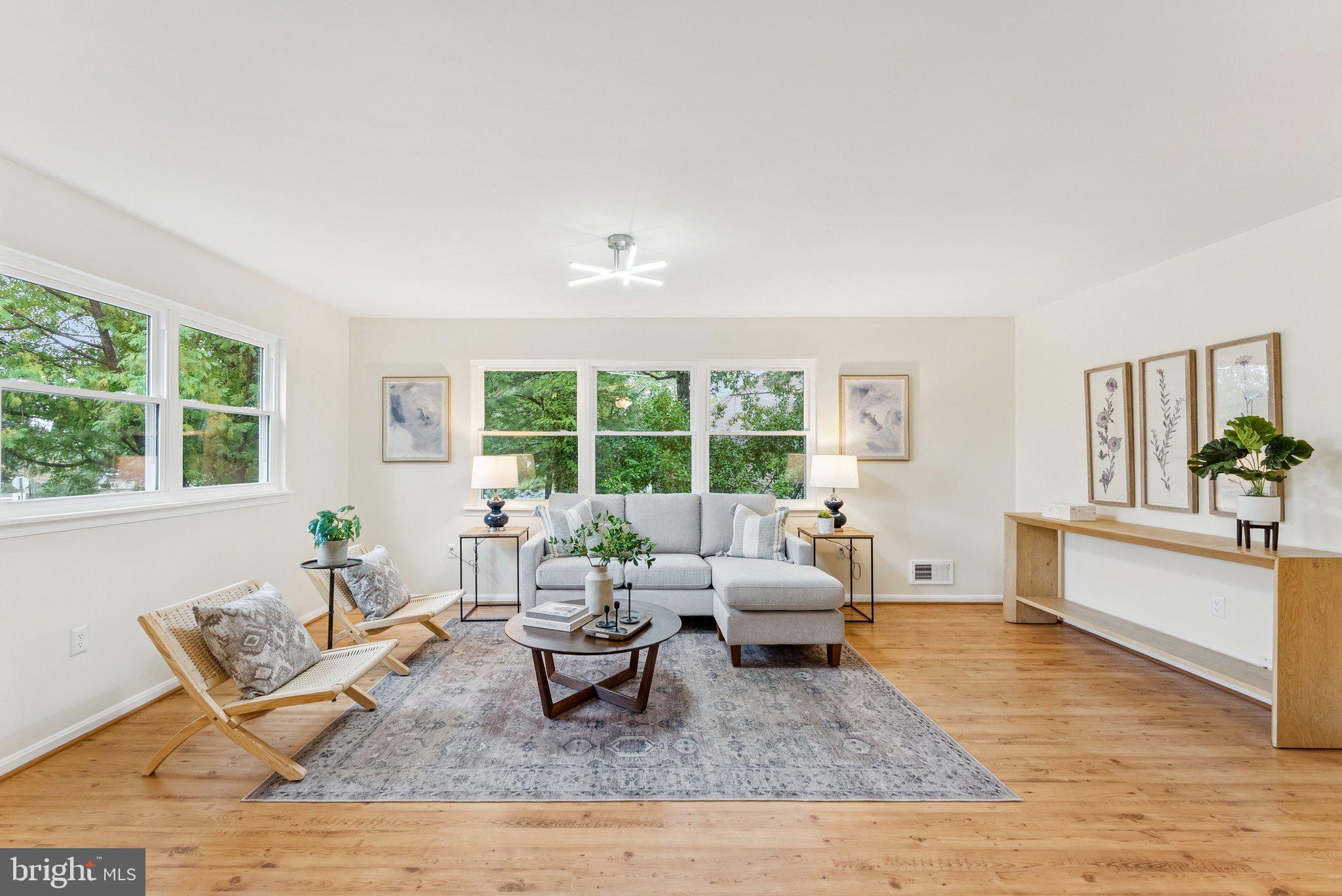 LAKE RIDGE - Residential