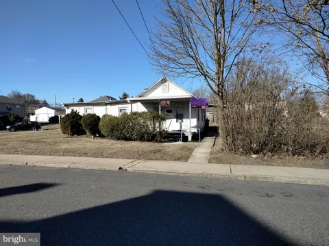 335 Ash Street, Pottstown, PA MLS: PAMC2131910