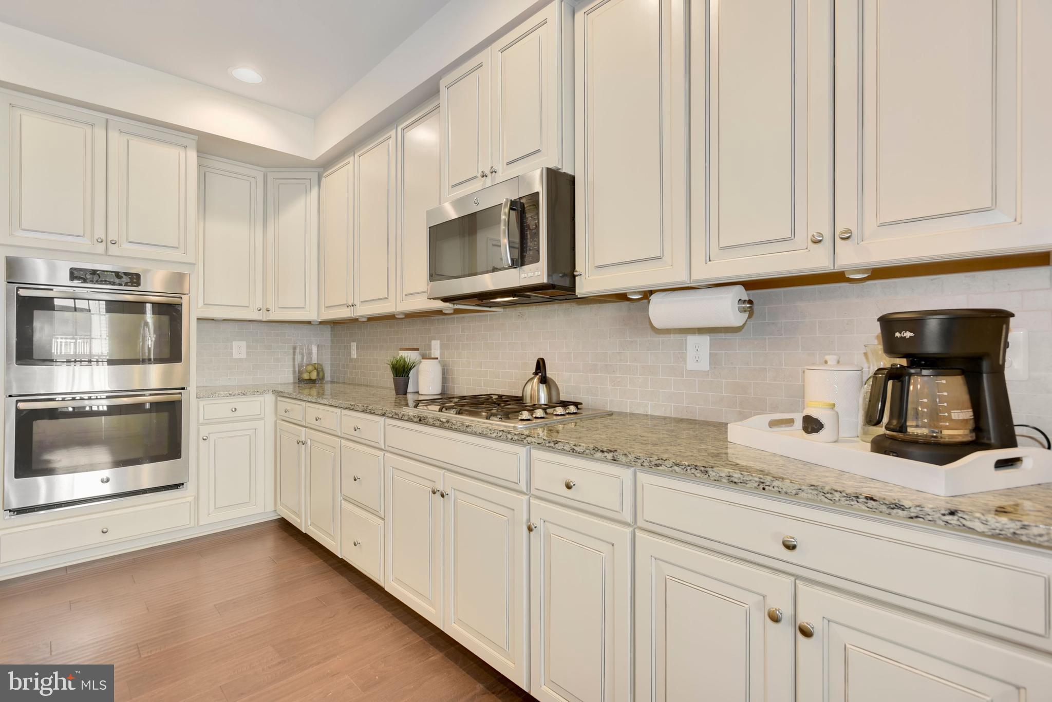 VIRGINIA MANOR CONDOMINIUM - Residential