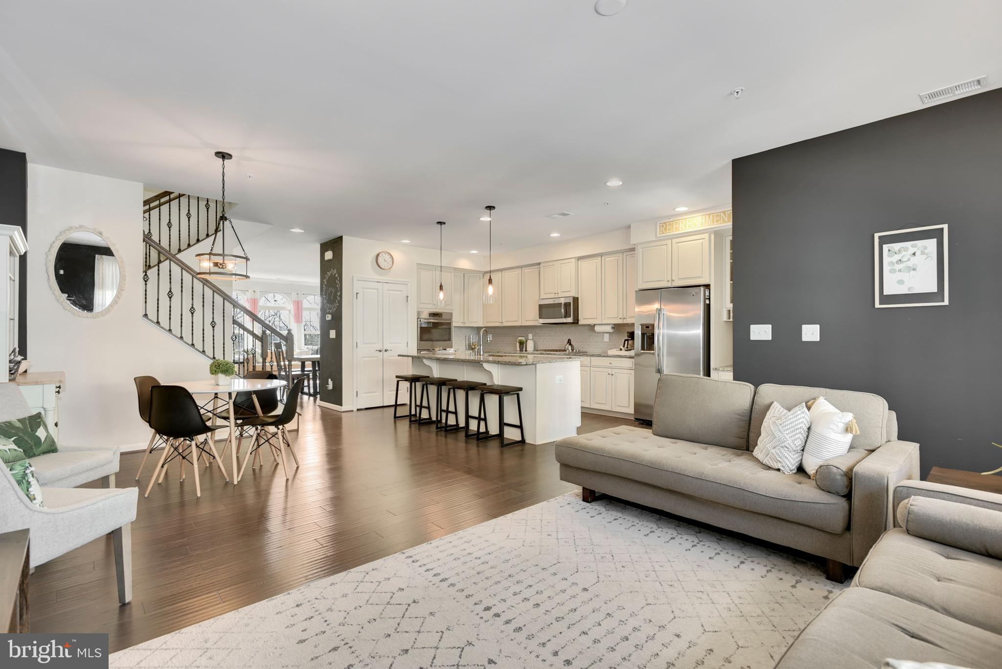 VIRGINIA MANOR CONDOMINIUM - Residential