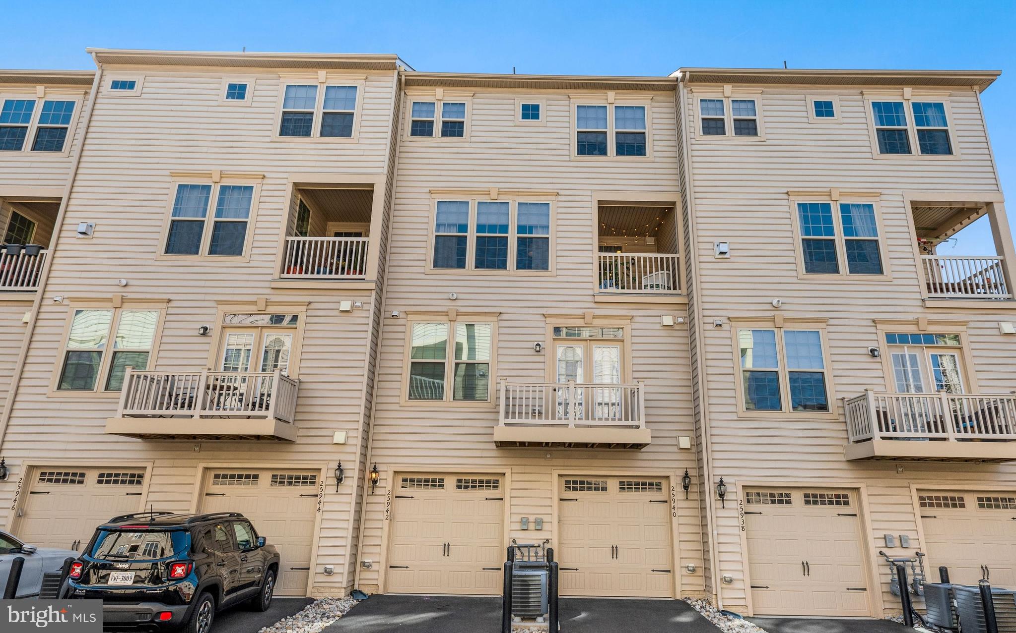 VIRGINIA MANOR CONDOMINIUM - Residential