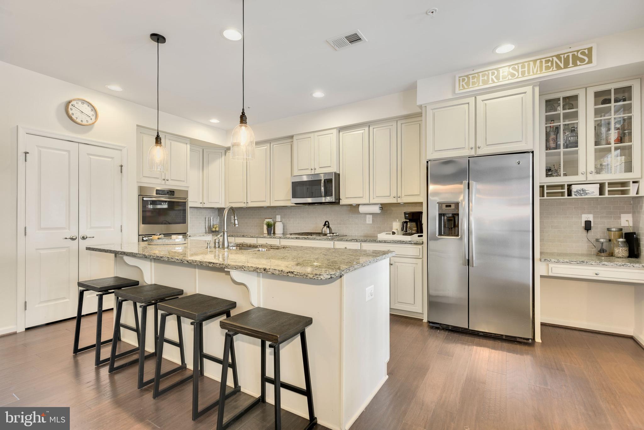 VIRGINIA MANOR CONDOMINIUM - Residential