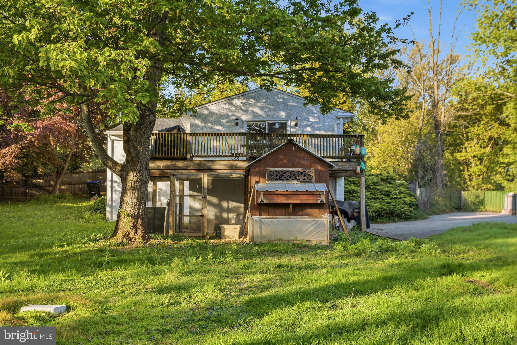 PENNSBURY HILLS - Residential