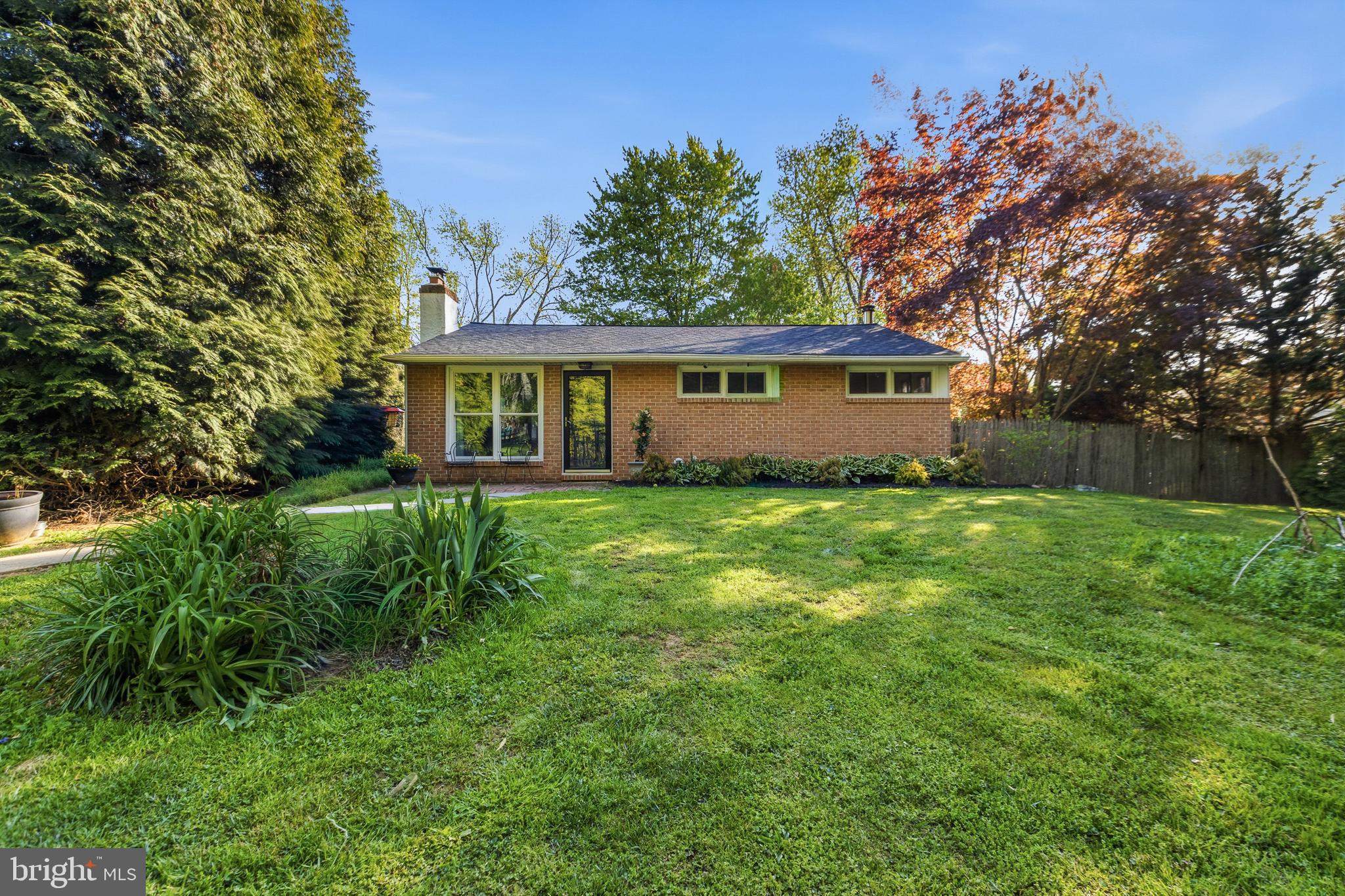 PENNSBURY HILLS - Residential