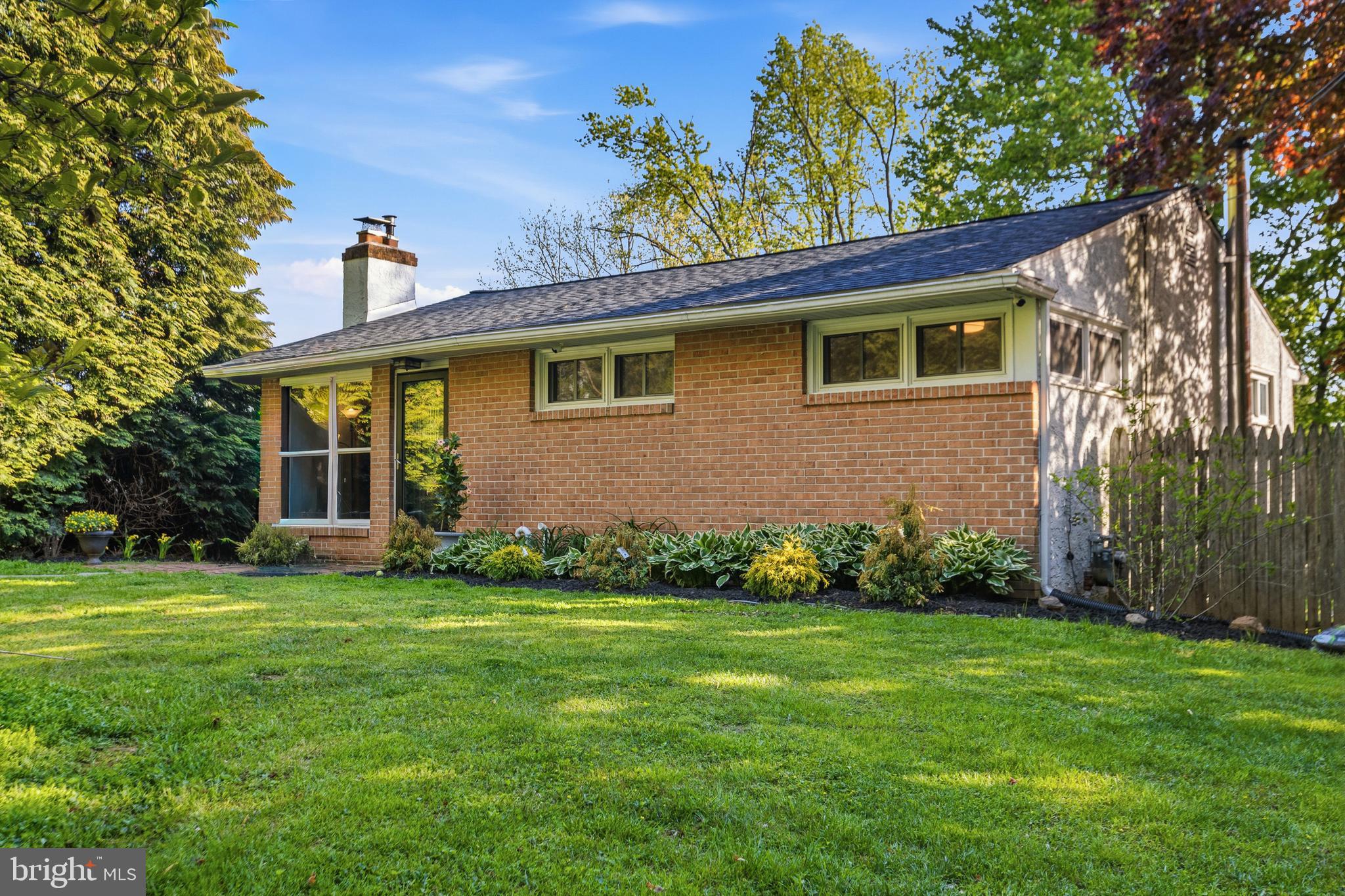 PENNSBURY HILLS - Residential