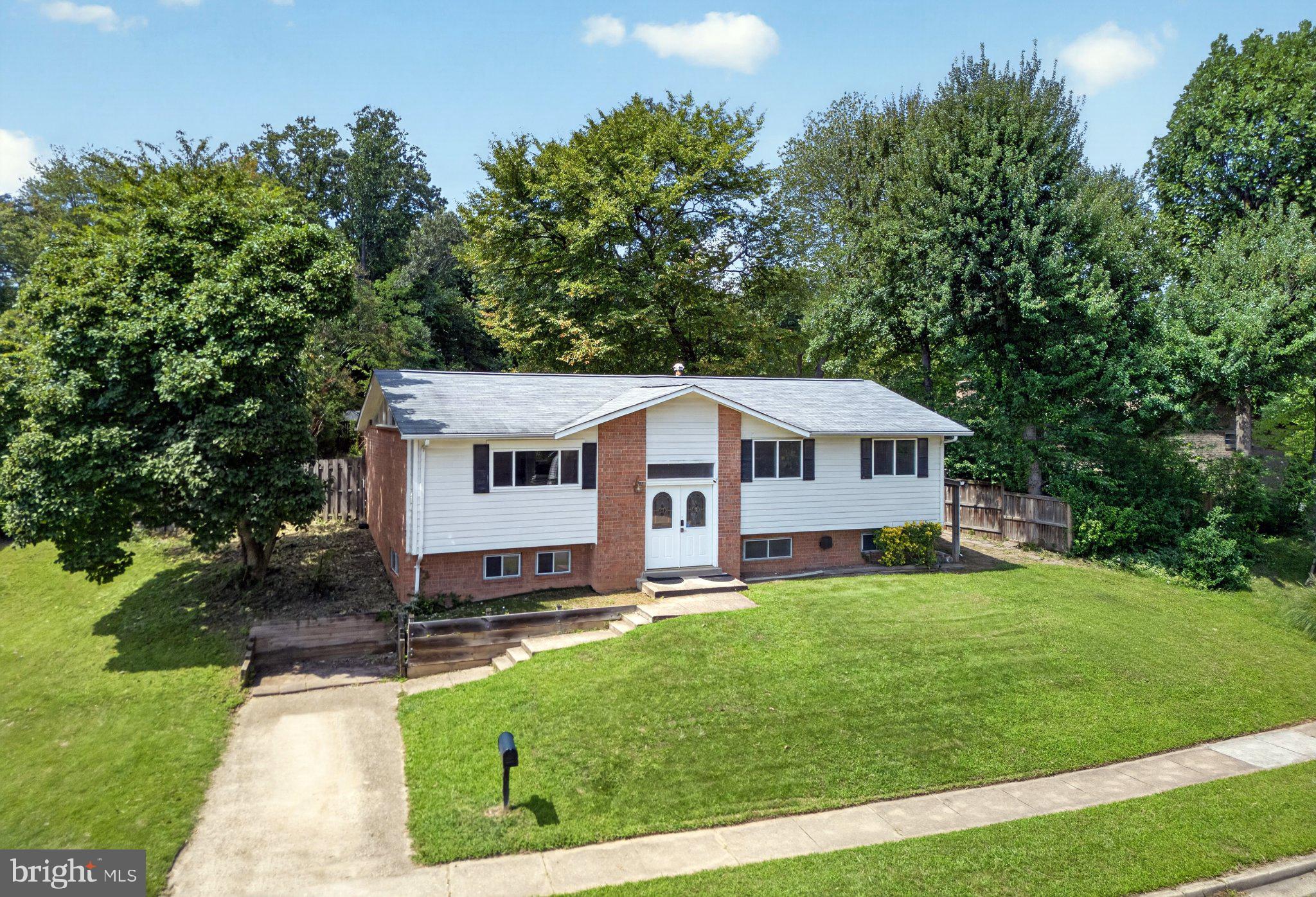 8110 SPRINGFIELD VILLAGE DRIVE