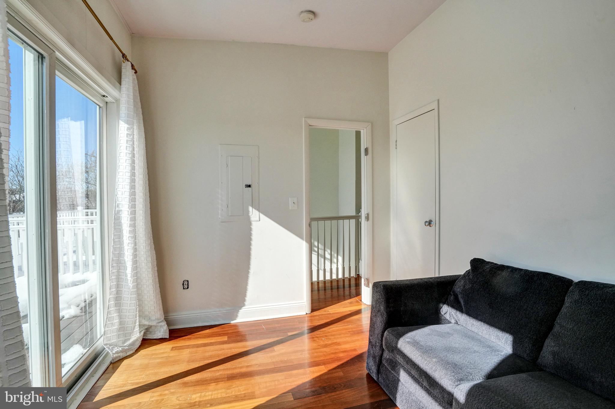 GRADUATE HOSPITAL - Residential