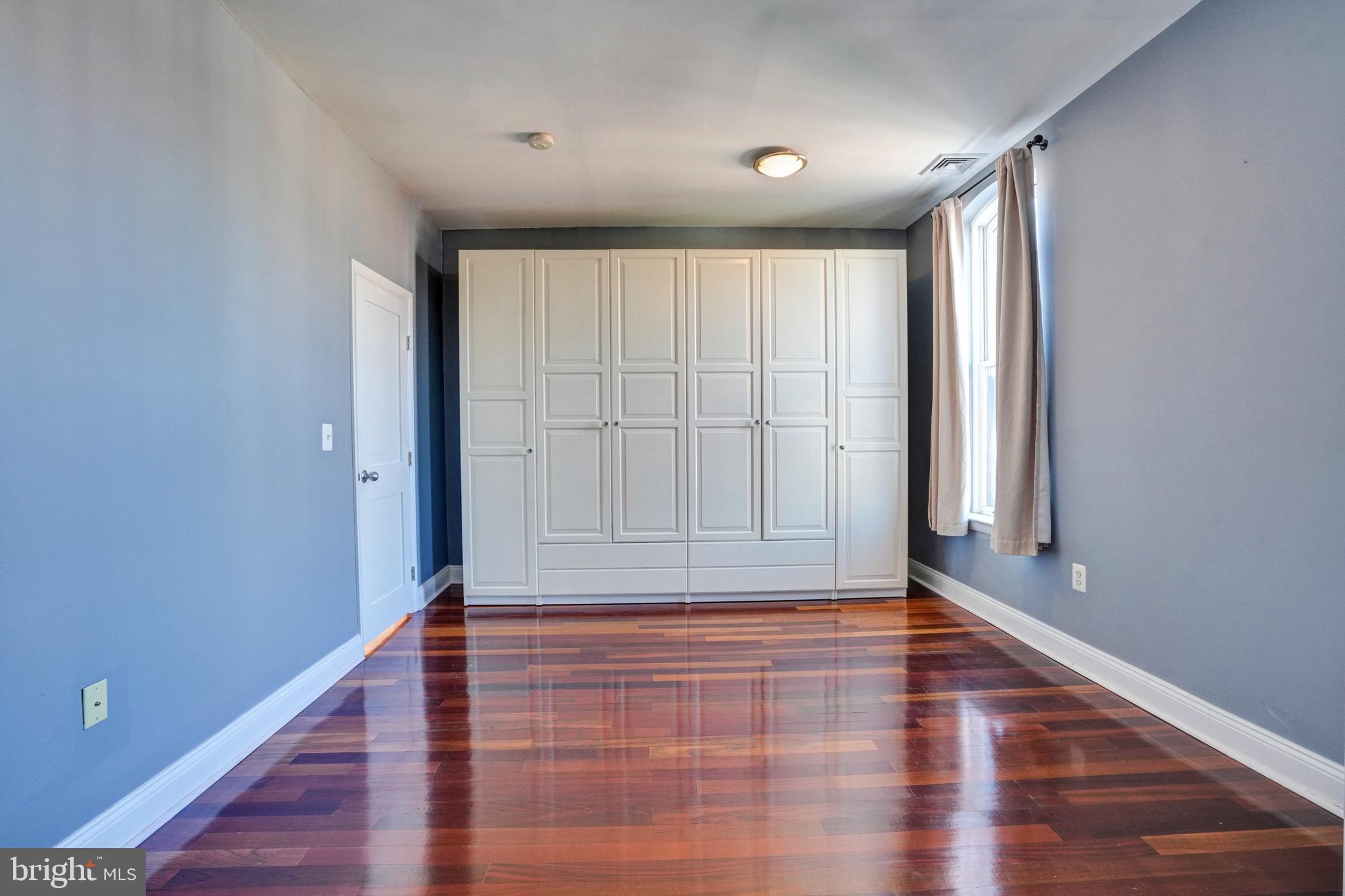 GRADUATE HOSPITAL - Residential