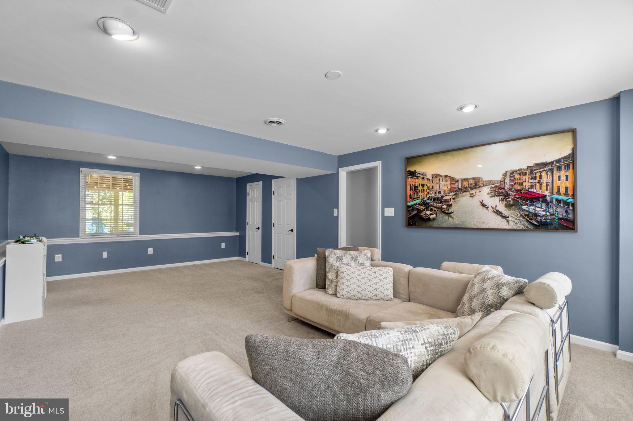 NEW MARKET WEST - Residential