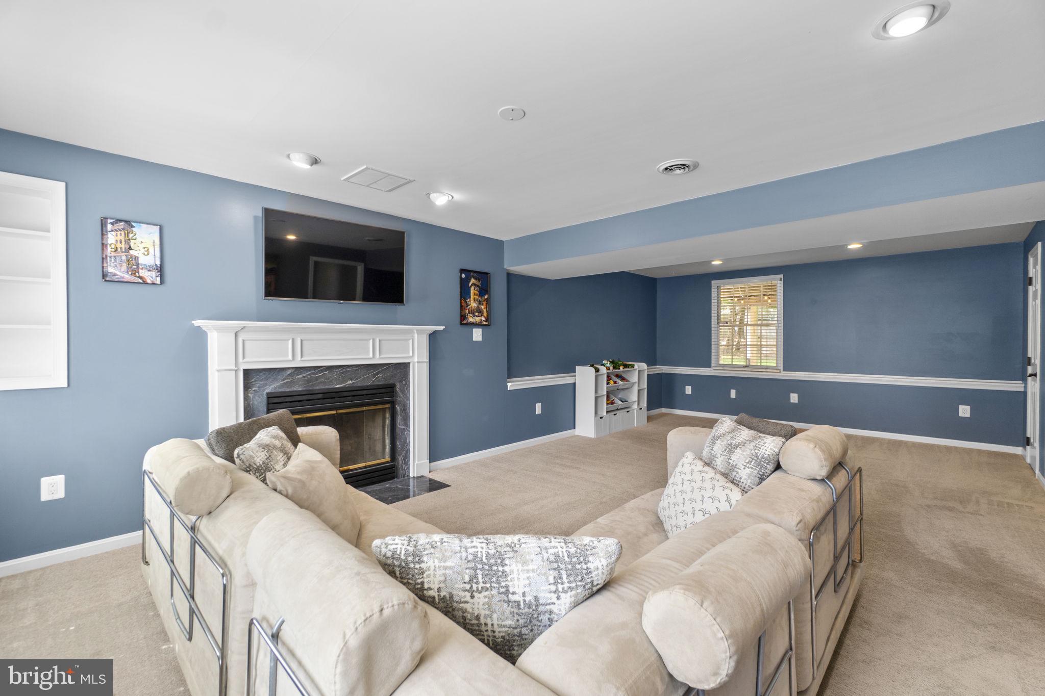 NEW MARKET WEST - Residential
