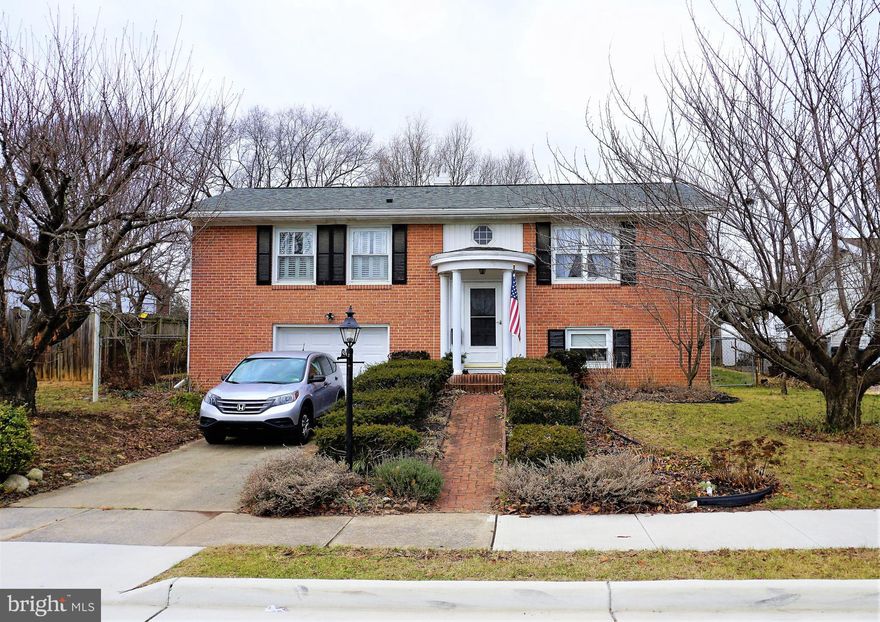 DON'T MISS OUT ON THIS CHARMING Fully Updated 4 bedroom / 3 full bath split foyer with a 1 car garage! This home boosts  gleaming hardwood floors, Designer Kitchen complete with  grey cabinetry with pull outs, granite countertops, Stainless Steel Appliances, glass cabinetry, under cabinet lighting  & tile backsplash, Amazing sunroom addition on rear with painted white wood lined cathedral ceiling, concealed built ins & cozy gas fireplace.  Spacious level rear yard that has extensive plantings that come to life in the Spring!  This home has been meticulously maintained with all the major updates- New Roof 2023, New Heat Pump 2019, Updated Kitchen, New Appliances ,Sunroom Addition, All 3 bathrooms are updated....Great location ,,,,minutes to King Street Exit of 81, a few blocks to Rosemont Elementary/ Park, major shopping/ dining just a few minutes away!