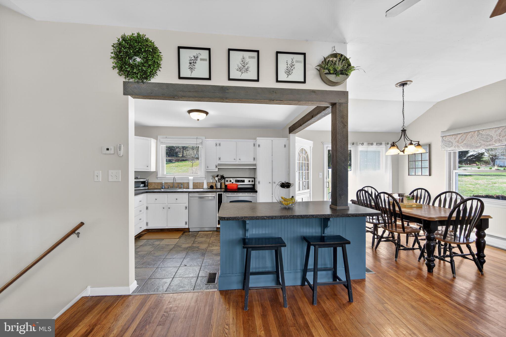 THORNBURY ESTATES - Residential