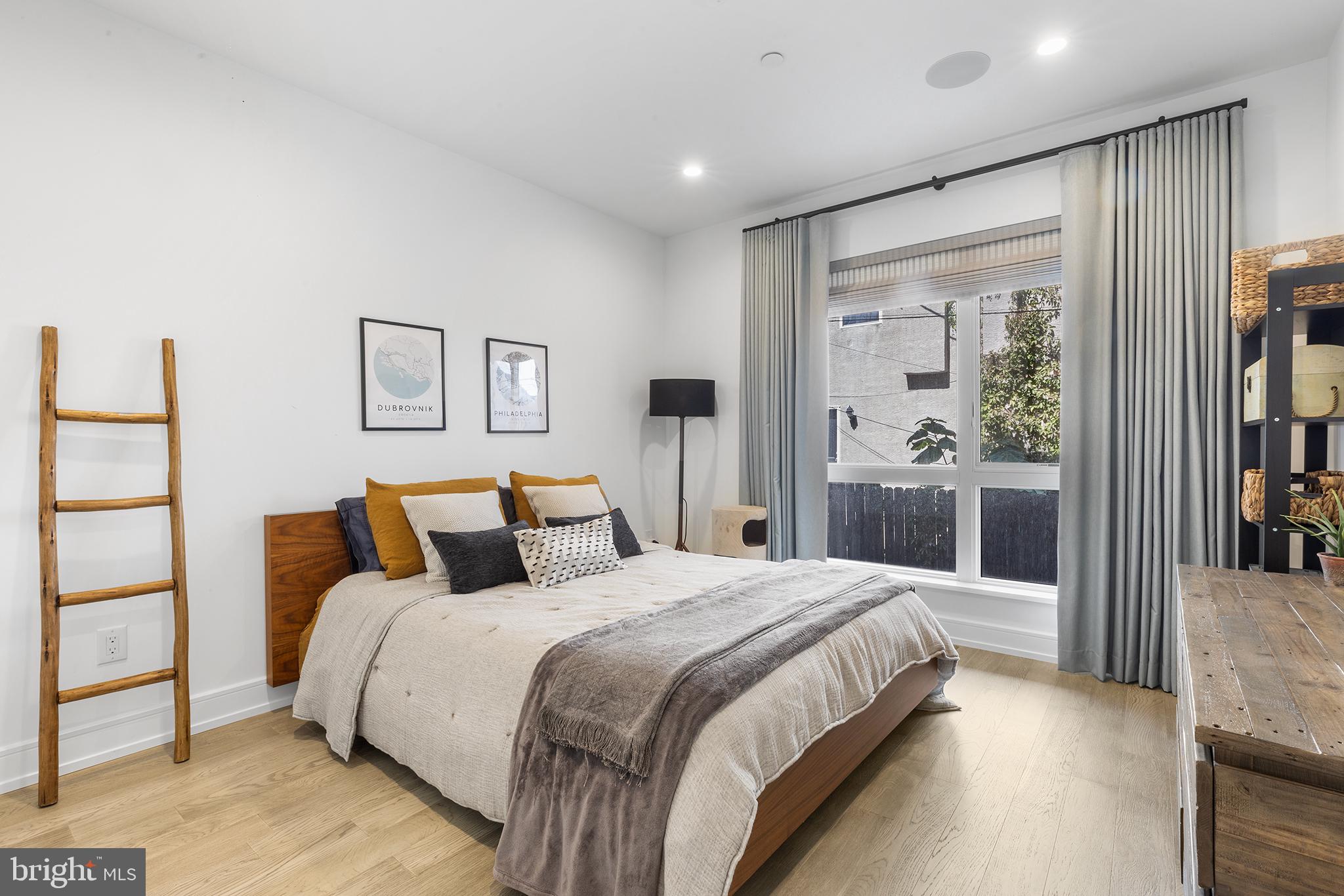 GRADUATE HOSPITAL - Residential