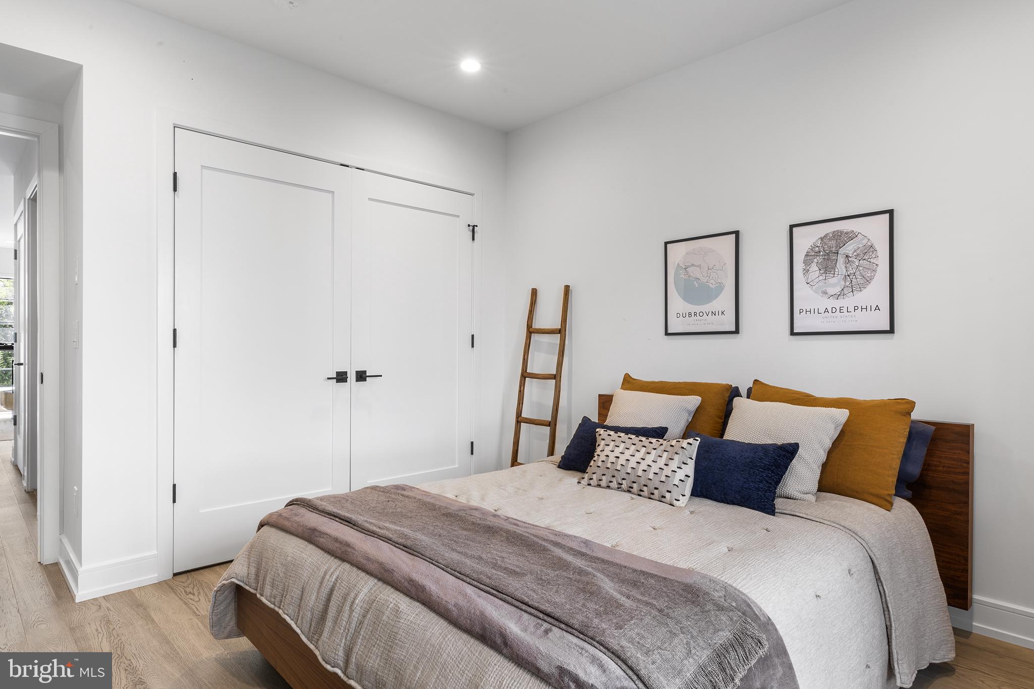 GRADUATE HOSPITAL - Residential