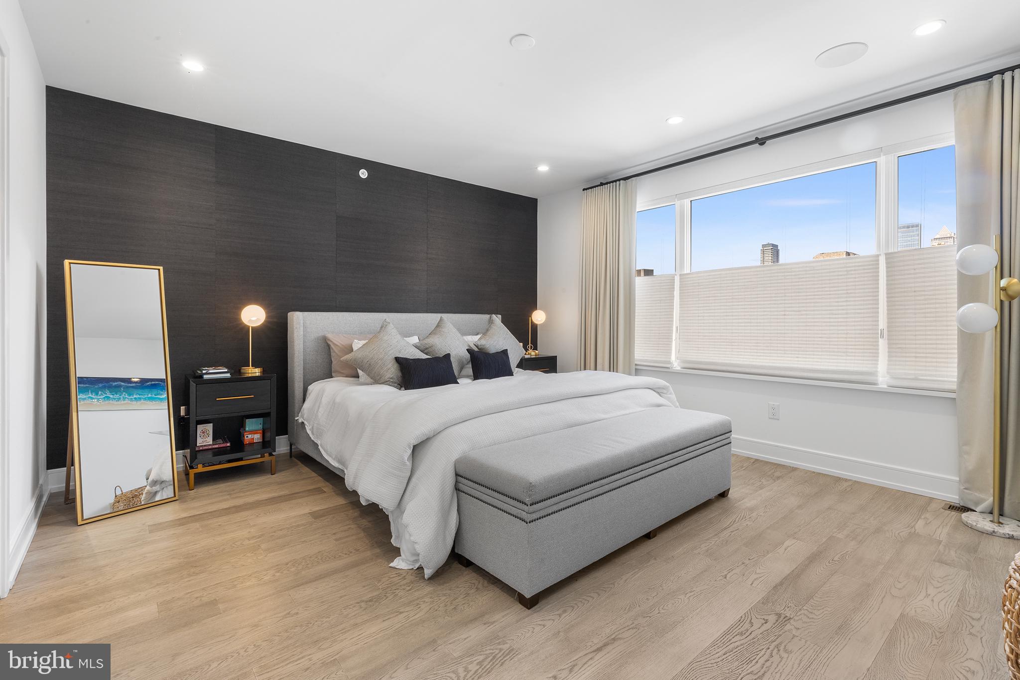 GRADUATE HOSPITAL - Residential