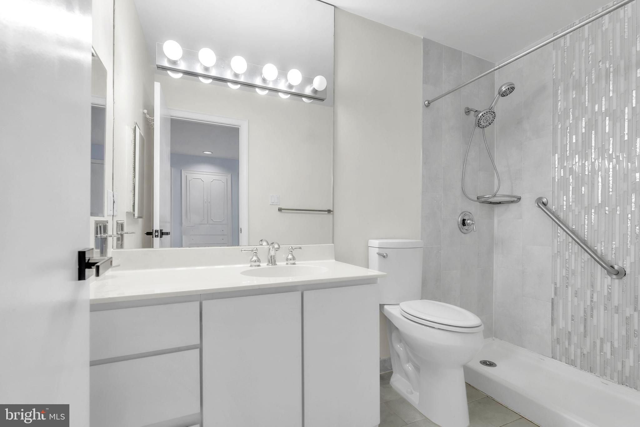 GLEN MILL VILLAGE - Residential