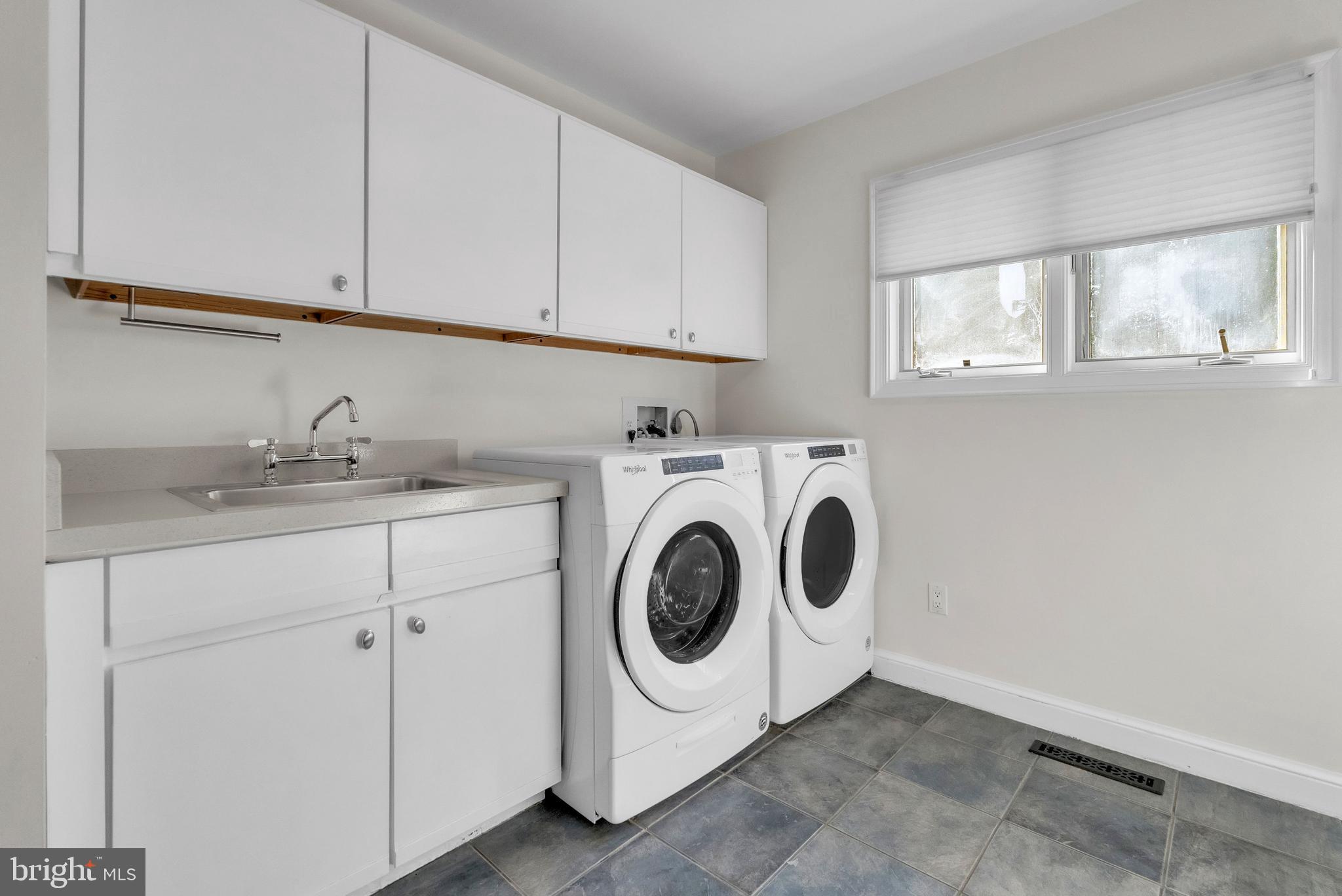 GLEN MILL VILLAGE - Residential