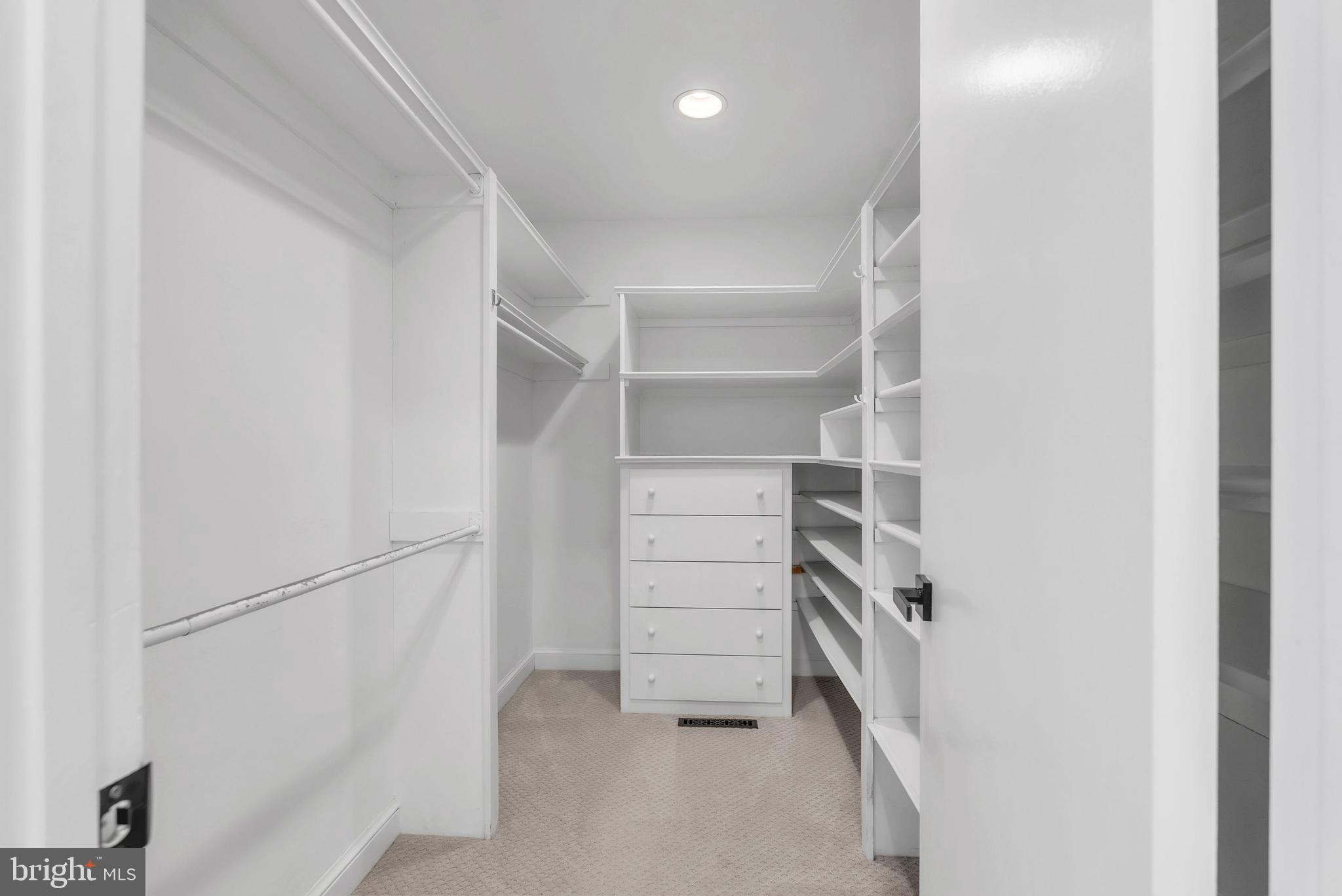 GLEN MILL VILLAGE - Residential