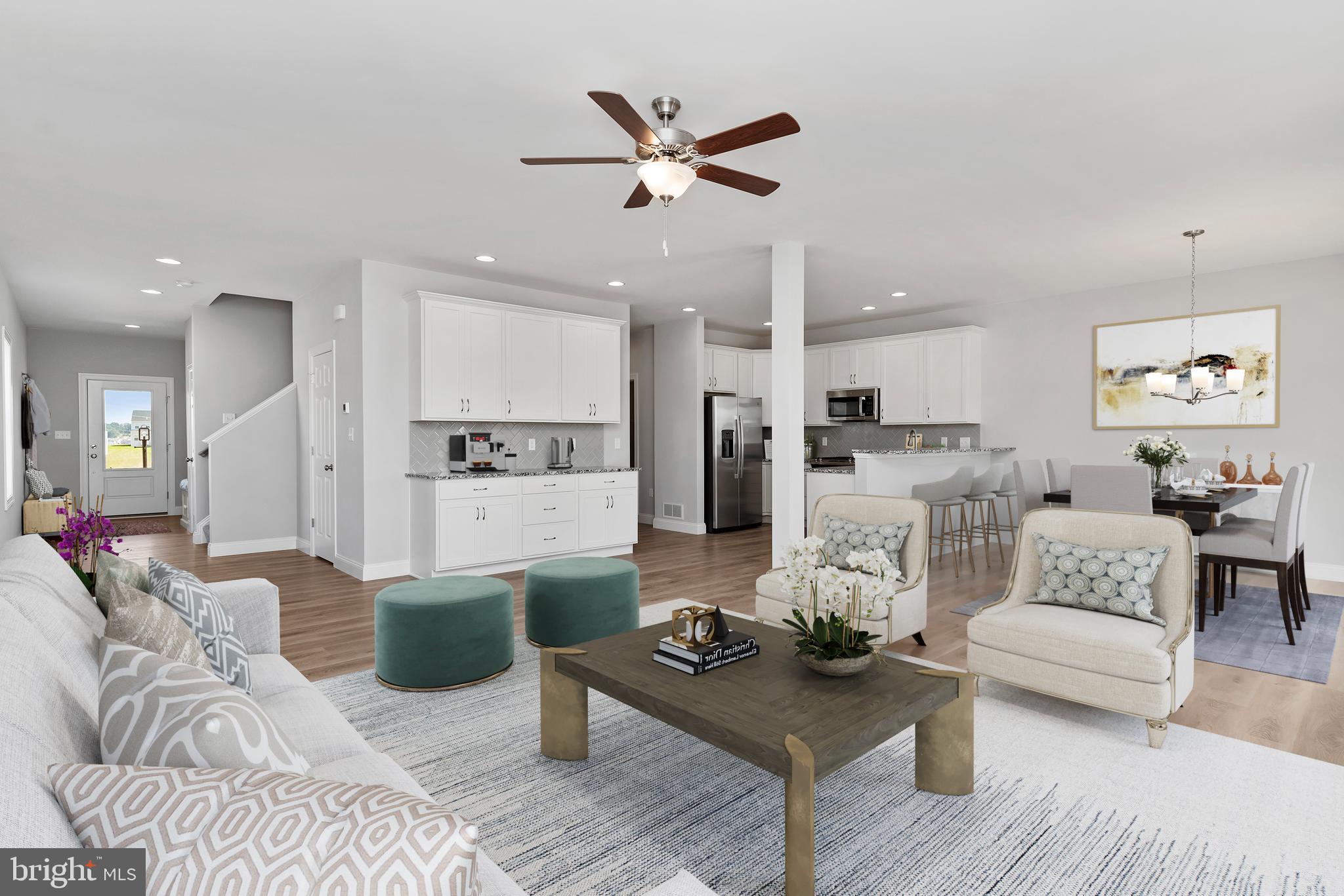 AUTUMN CHASE - Residential