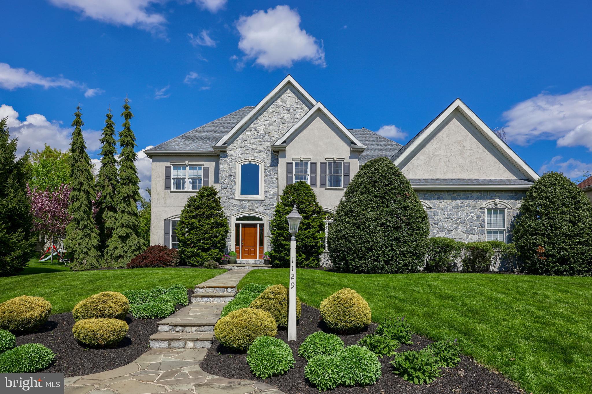 LAUREL POND NORTH - Residential