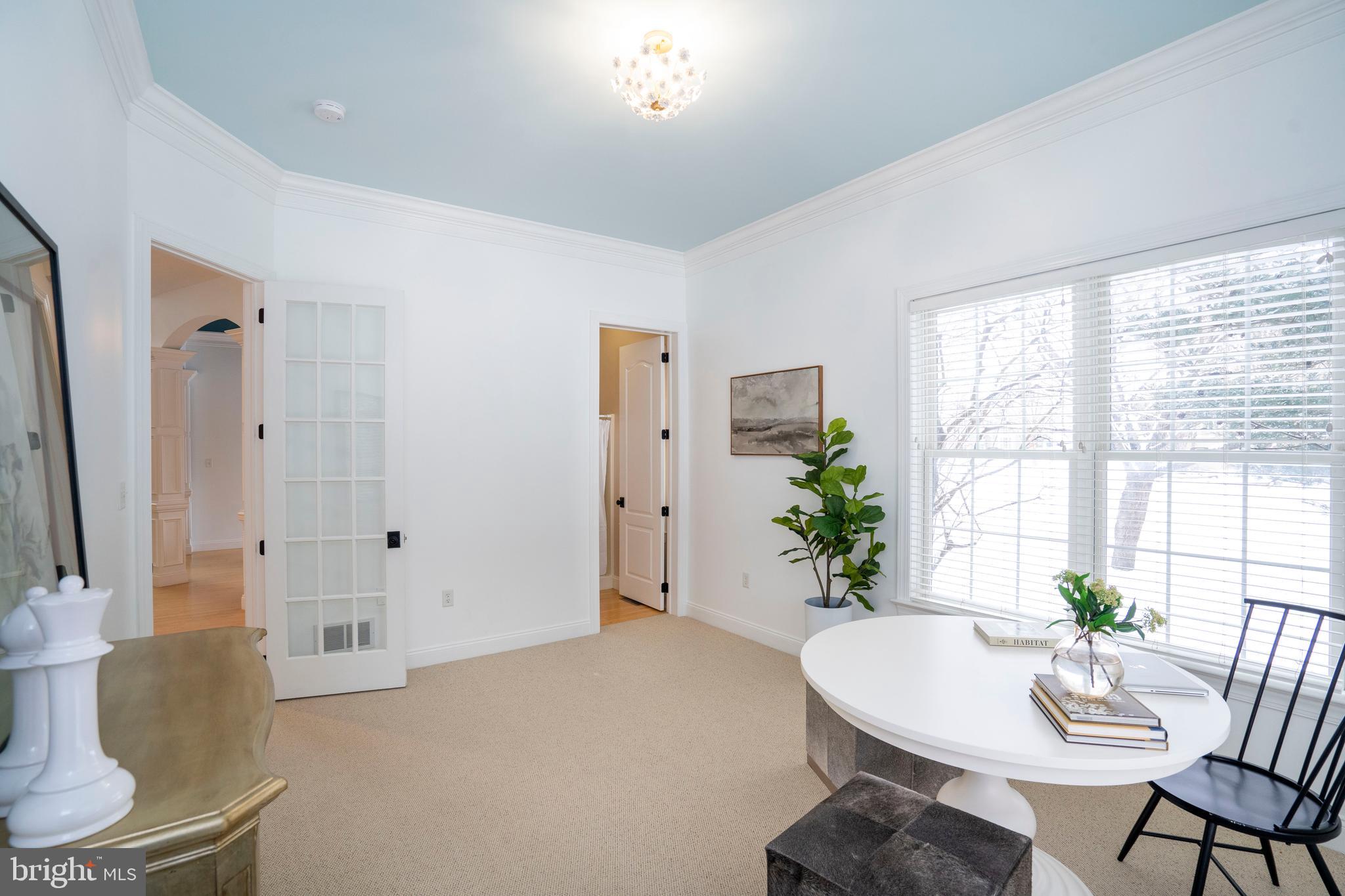 LAUREL POND NORTH - Residential