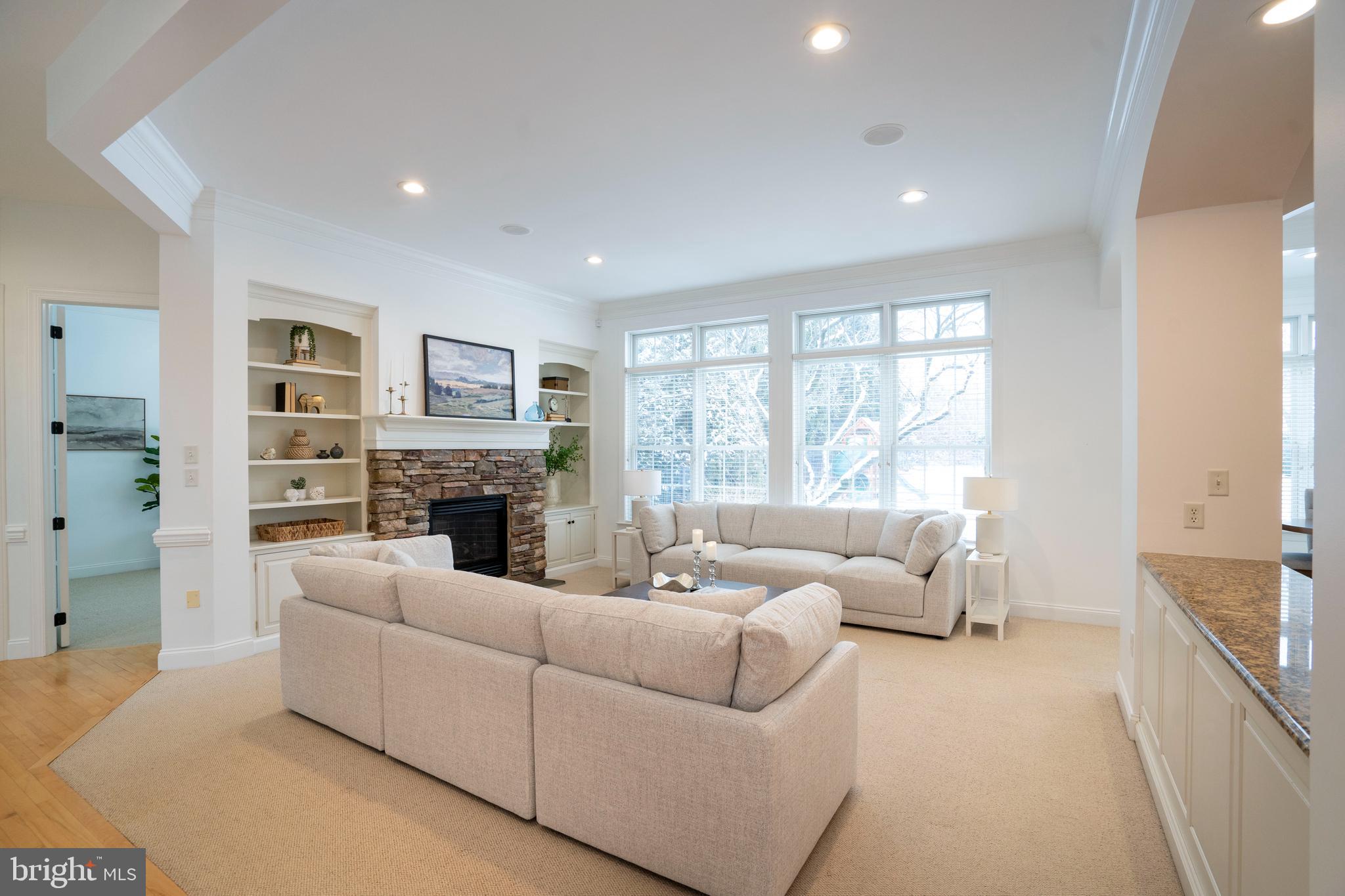 LAUREL POND NORTH - Residential