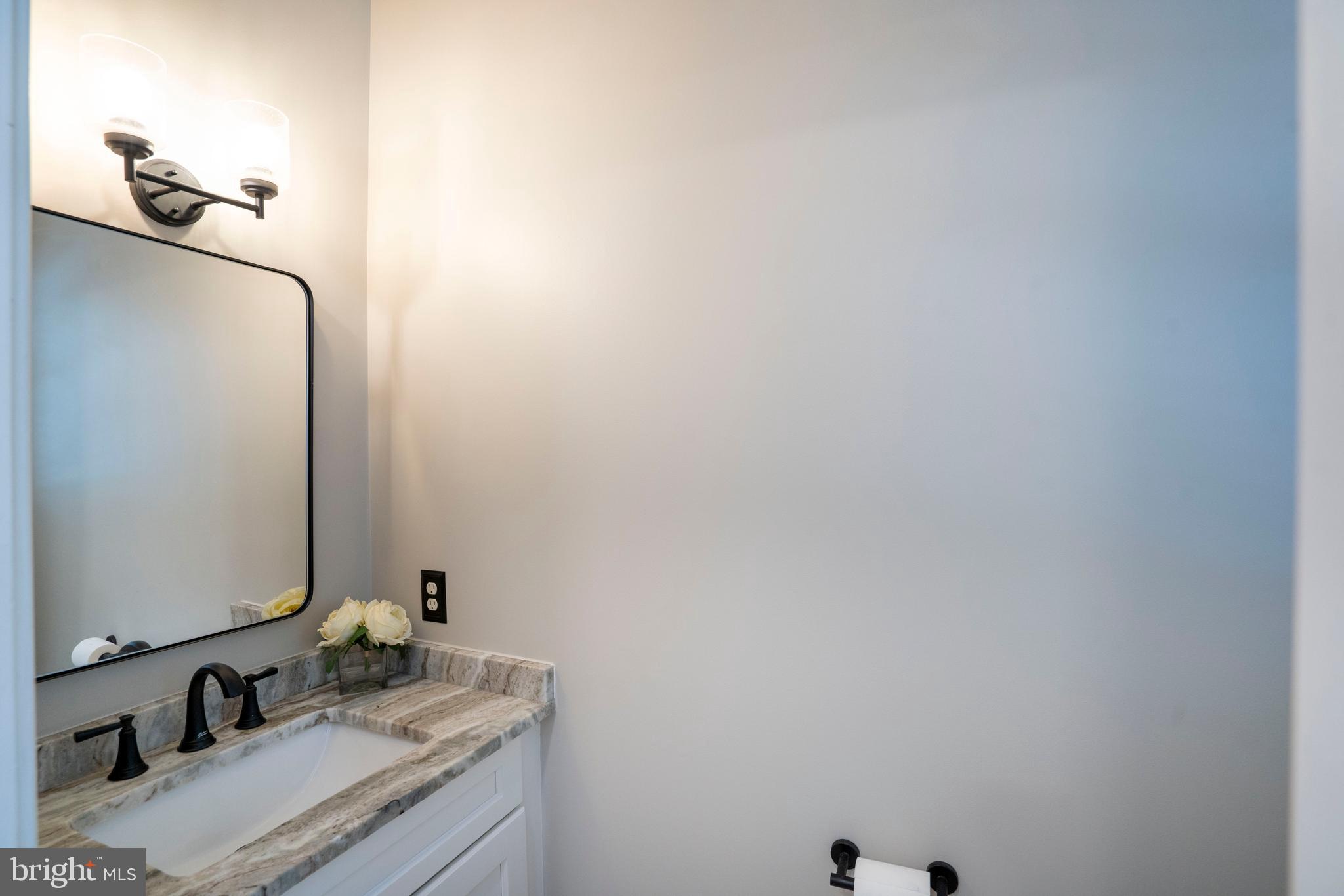 LAUREL POND NORTH - Residential