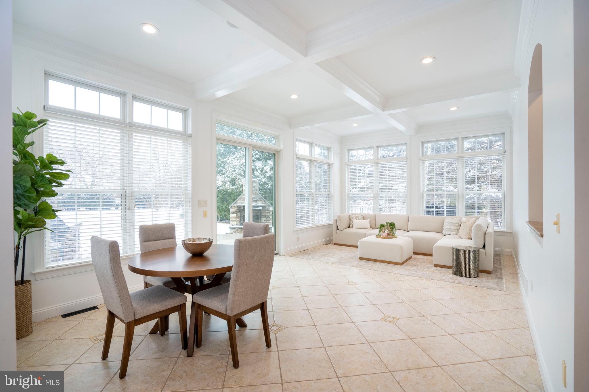 LAUREL POND NORTH - Residential