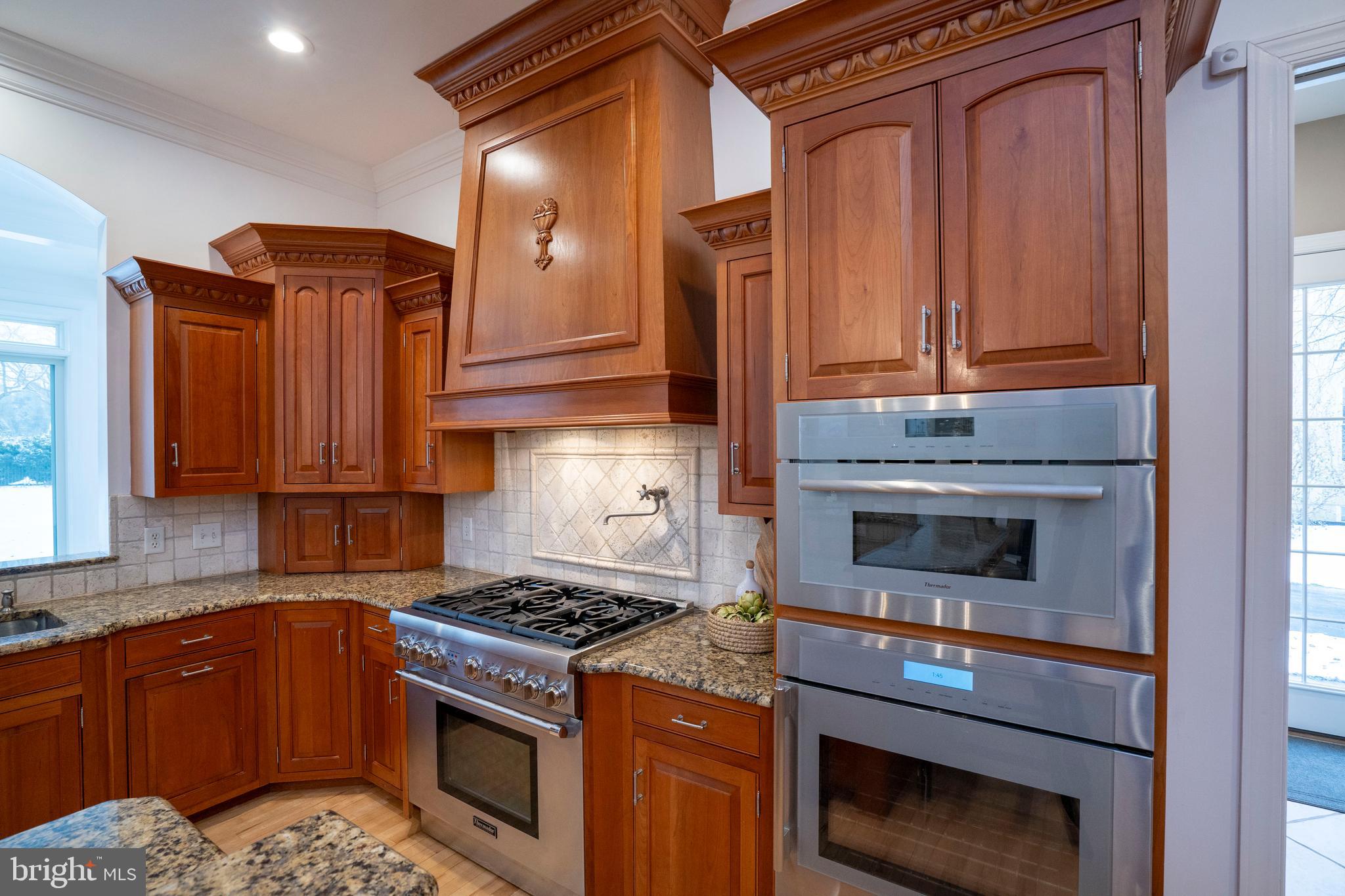 LAUREL POND NORTH - Residential