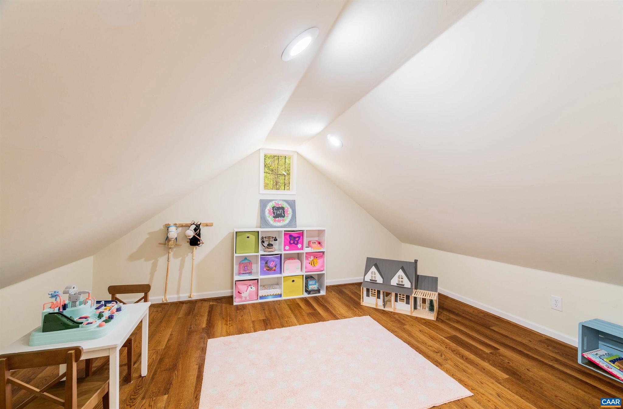 WAVERLY - Residential