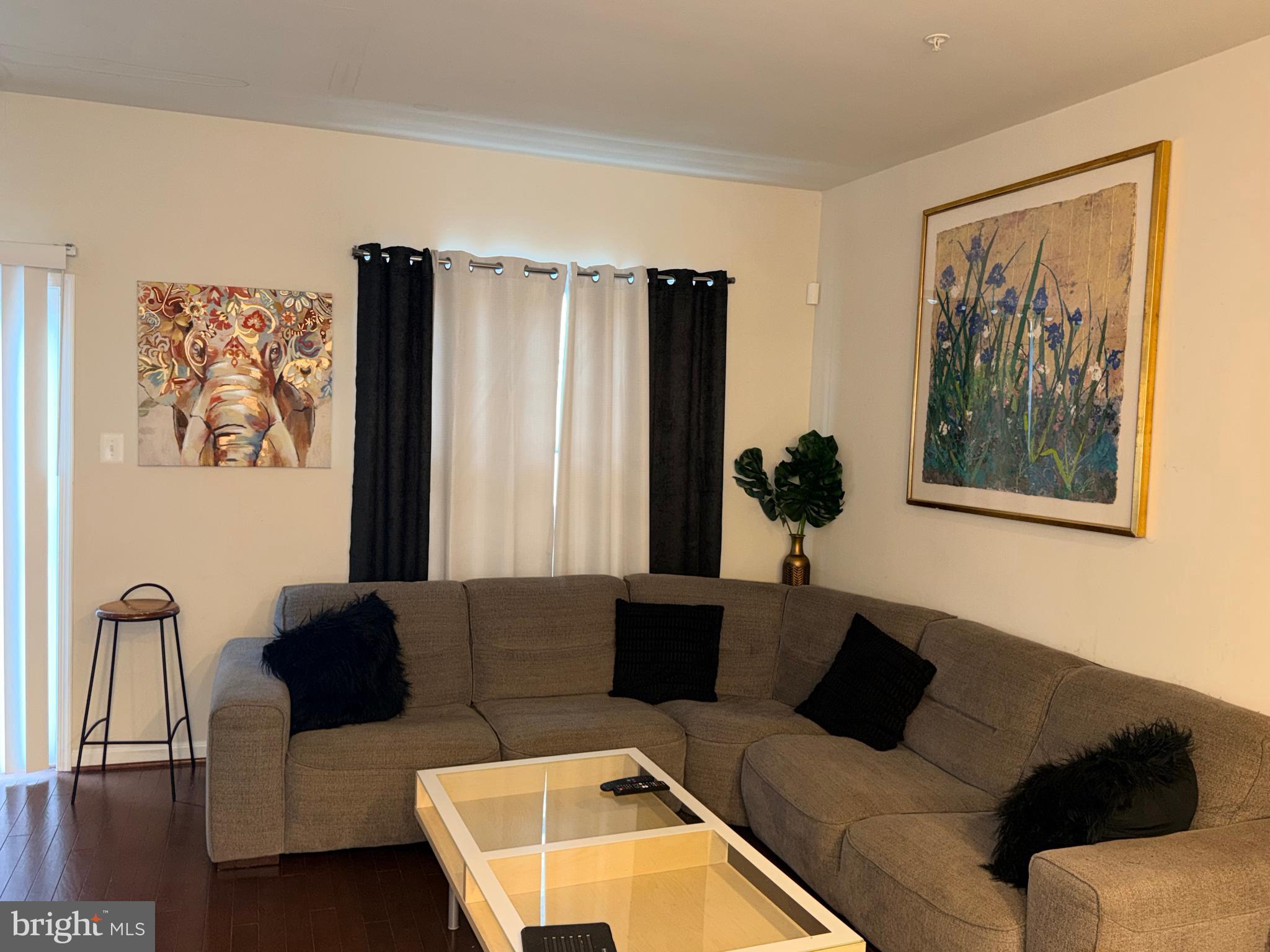 BRICK YARD STATION - Residential