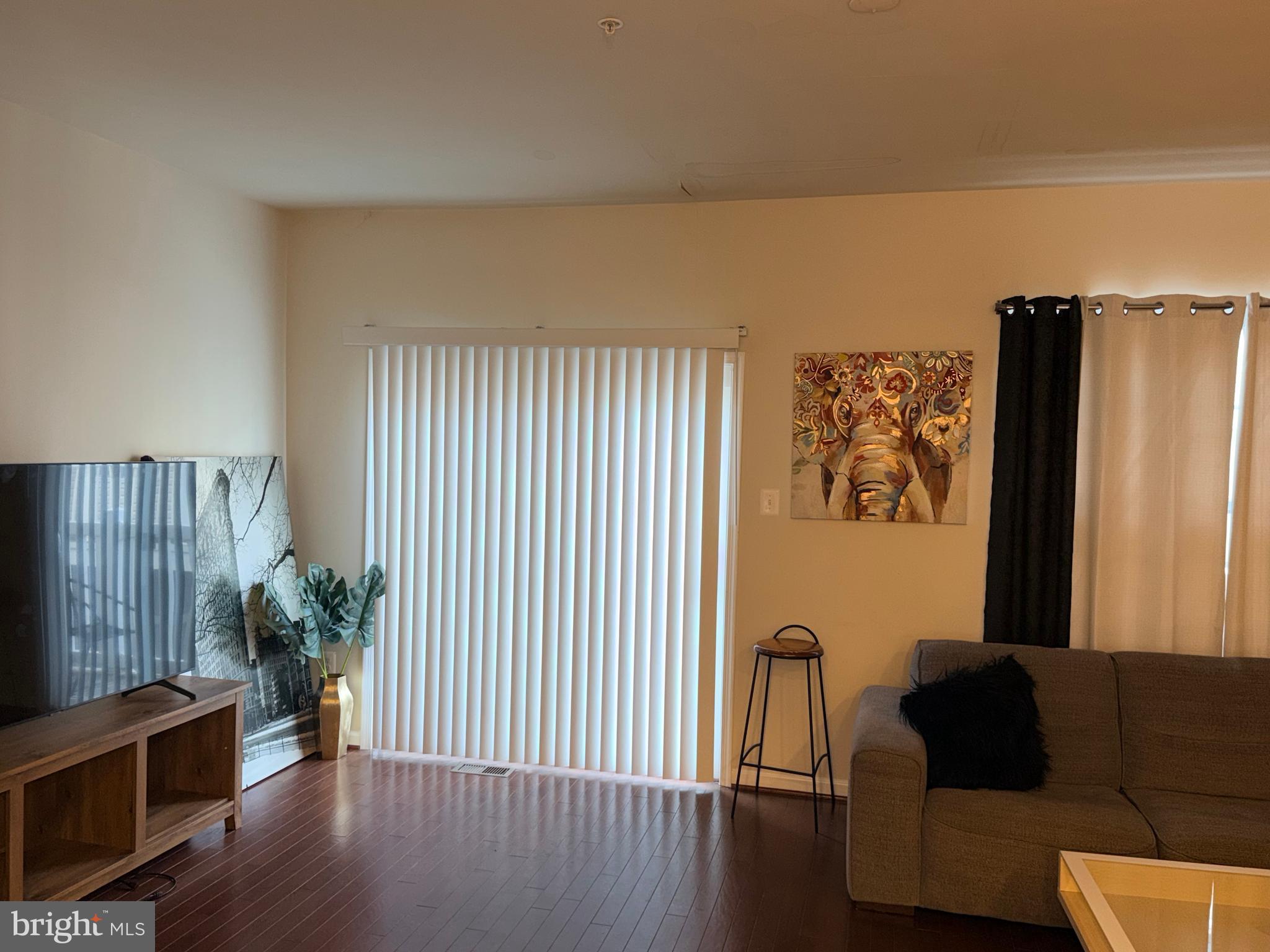 BRICK YARD STATION - Residential