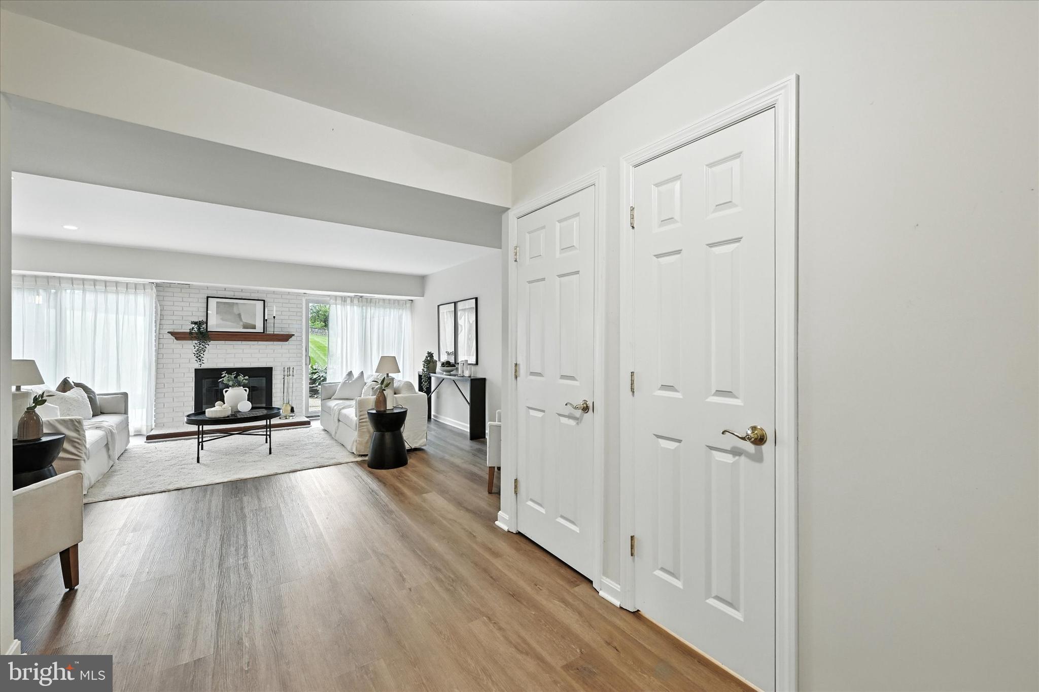 29 WIMPOLE COURT B