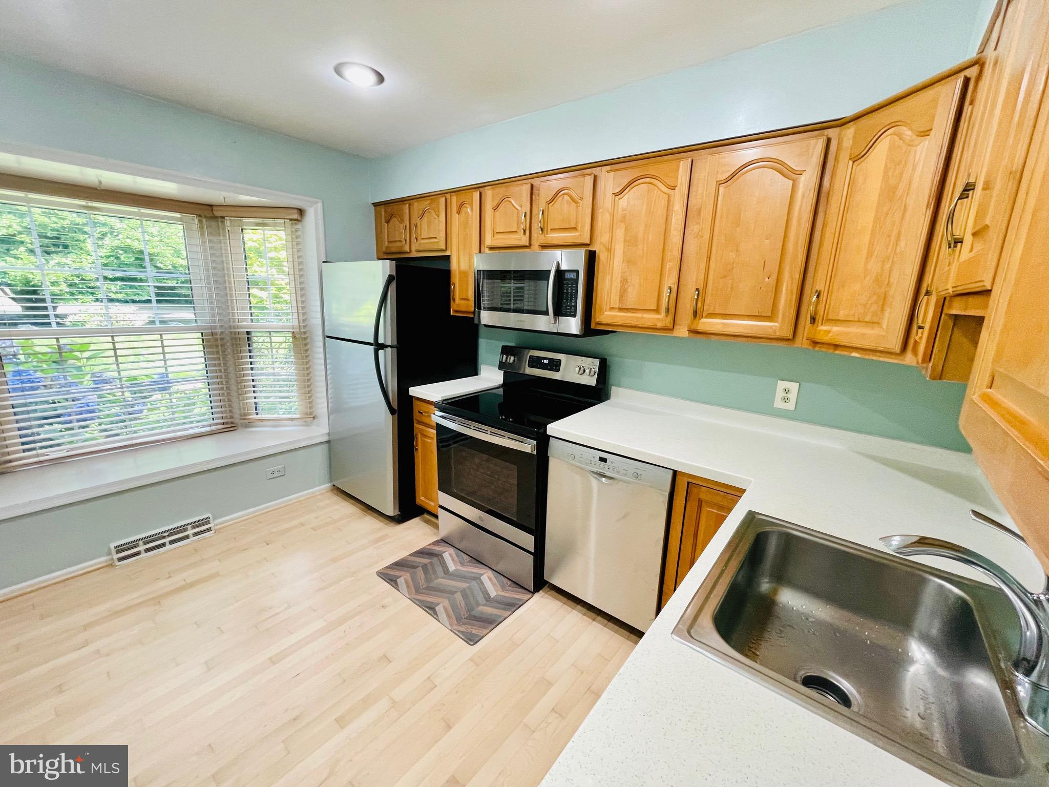 VIENNA COMMONS - Residential Lease