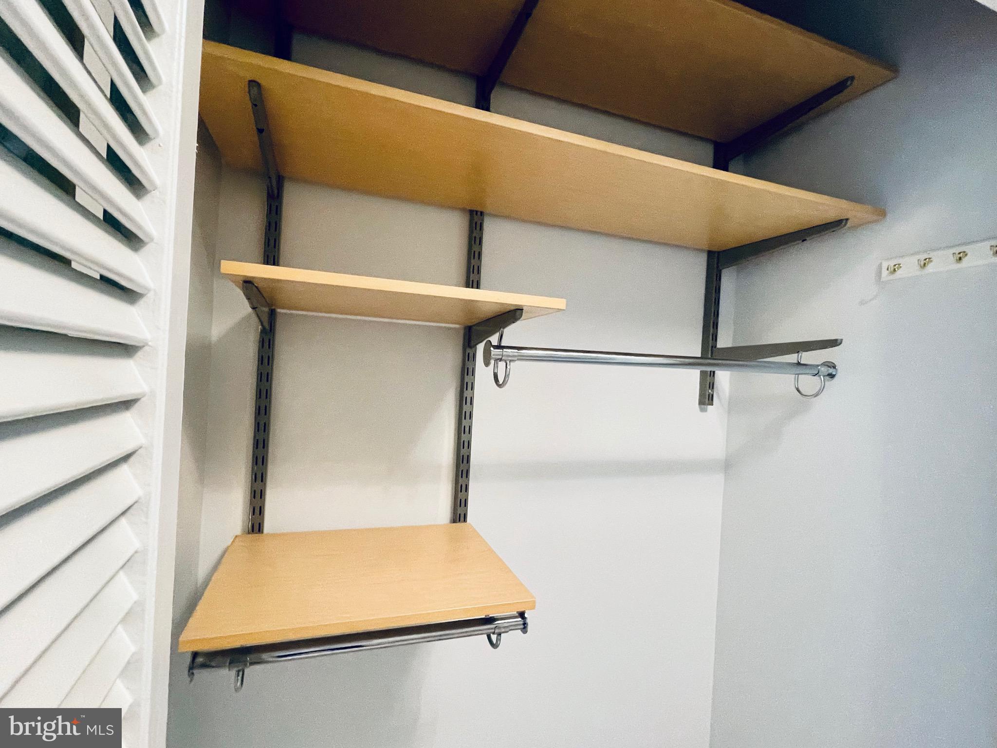 VIENNA COMMONS - Residential Lease