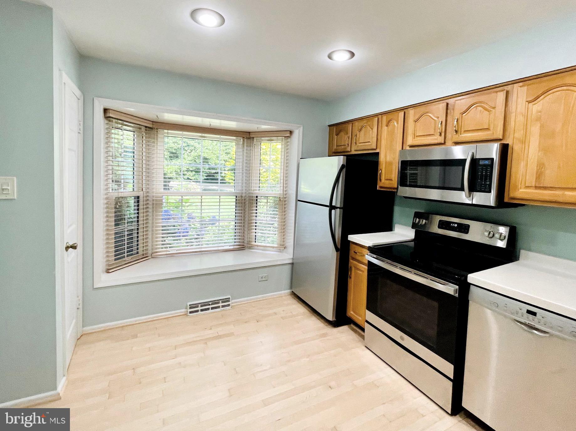 VIENNA COMMONS - Residential Lease