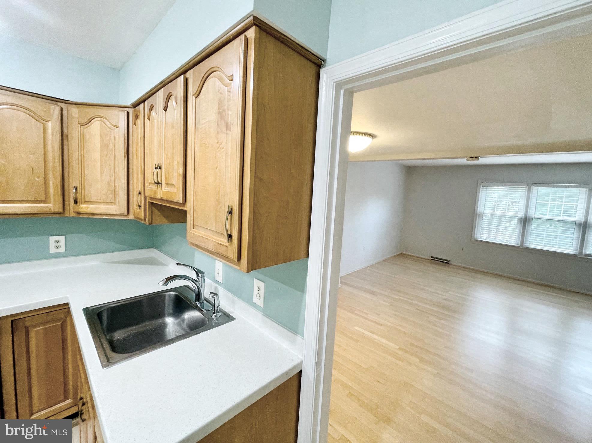 VIENNA COMMONS - Residential Lease