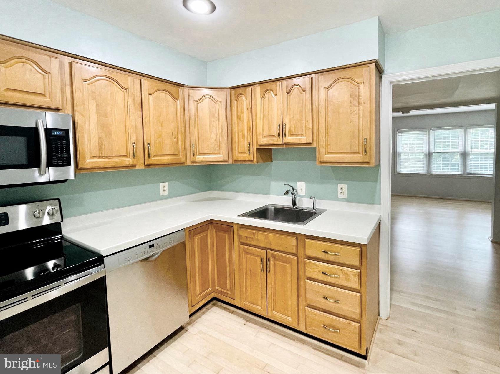 VIENNA COMMONS - Residential Lease