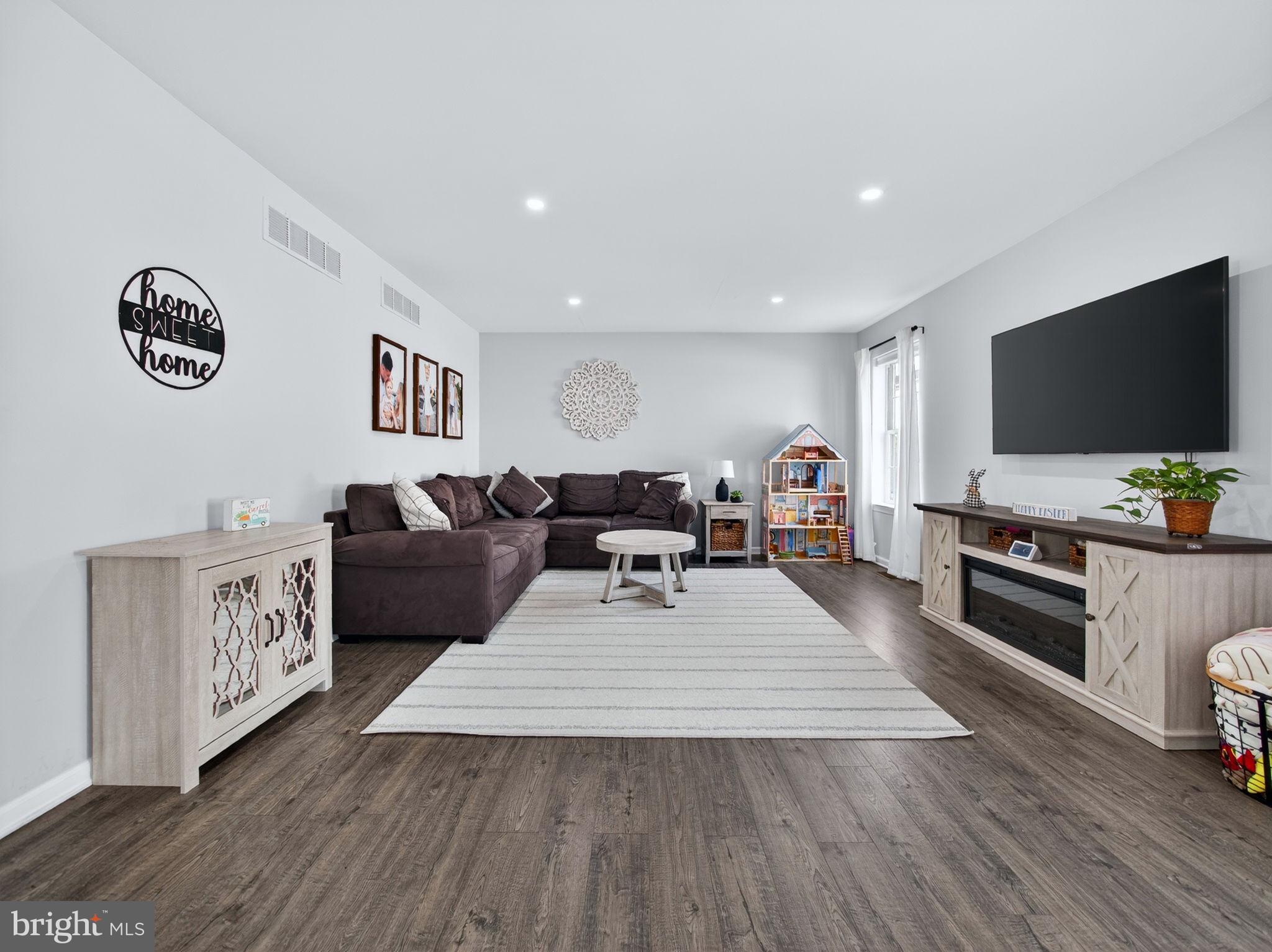 SPINNERSTOWN CROSS - Residential